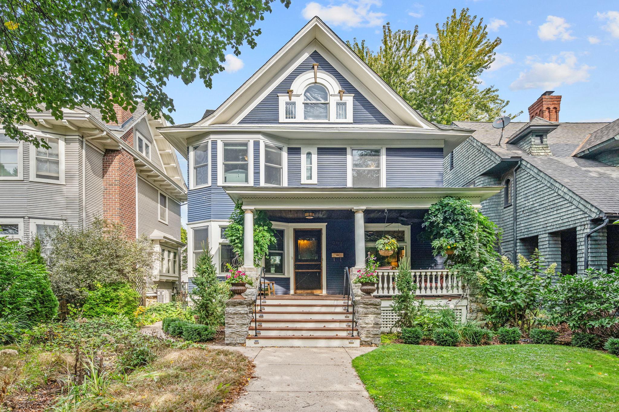 main property photo 0