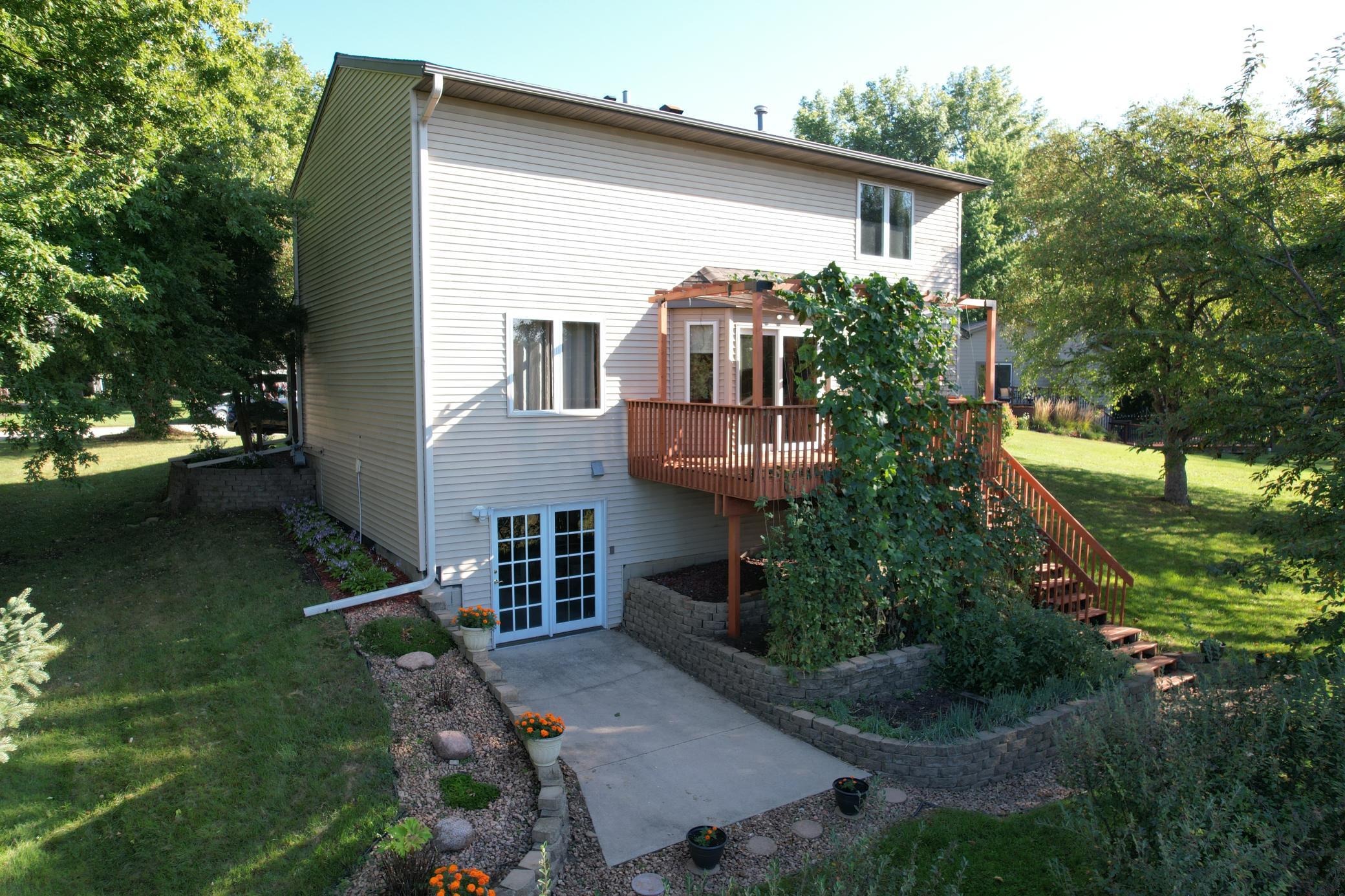 main property photo 35