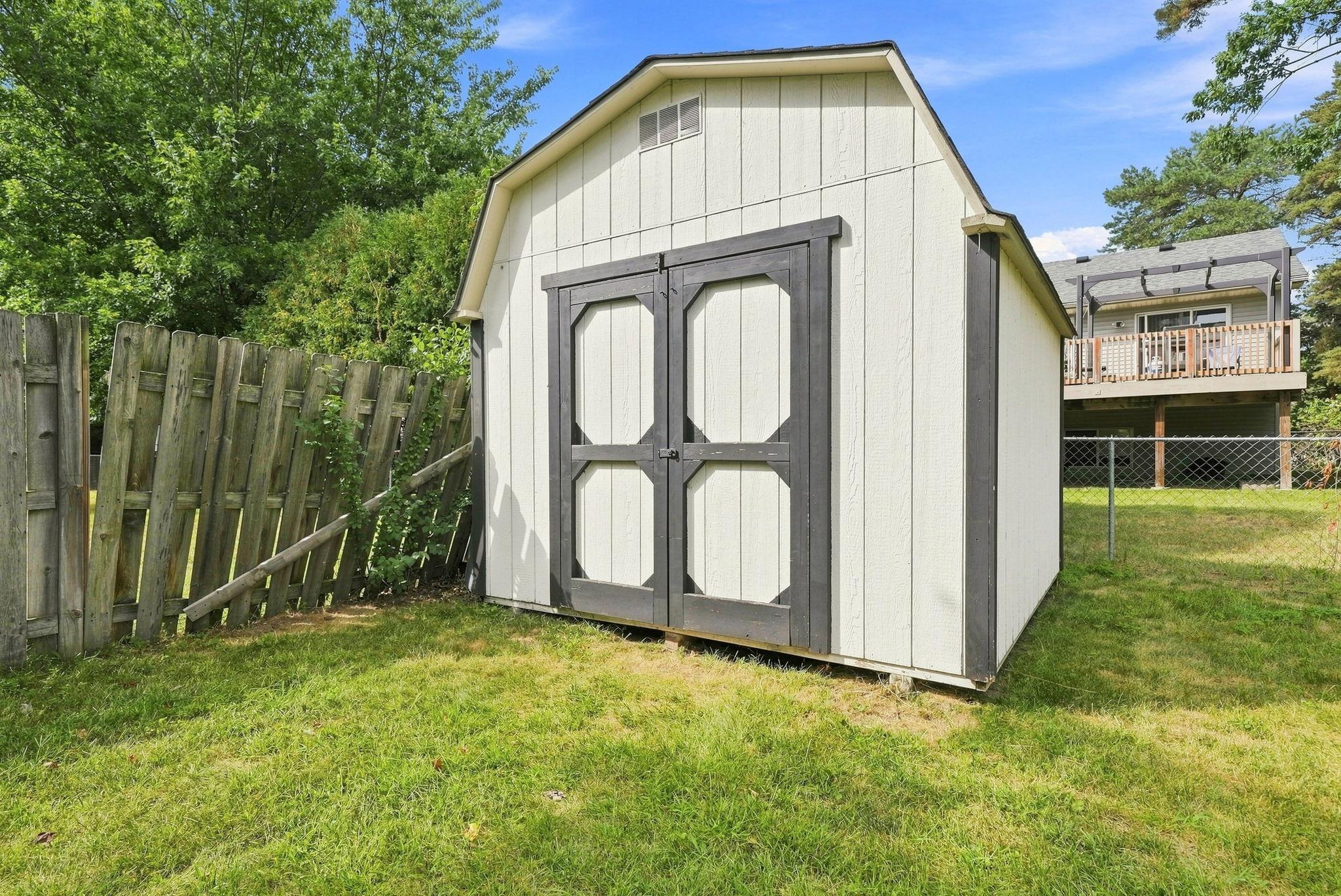 main property photo 42