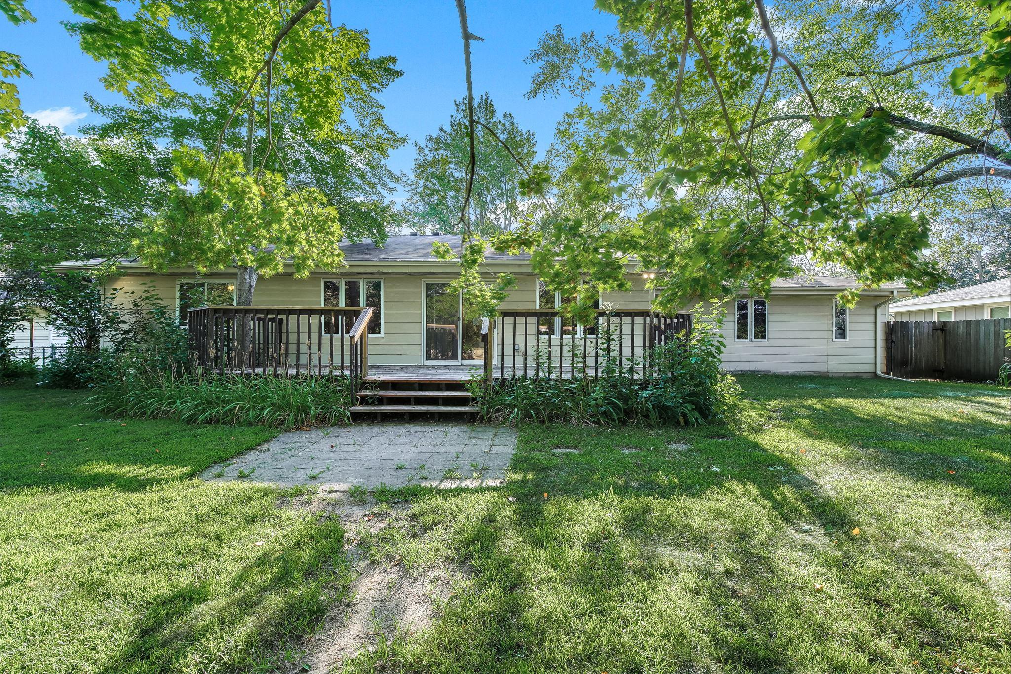 main property photo 40