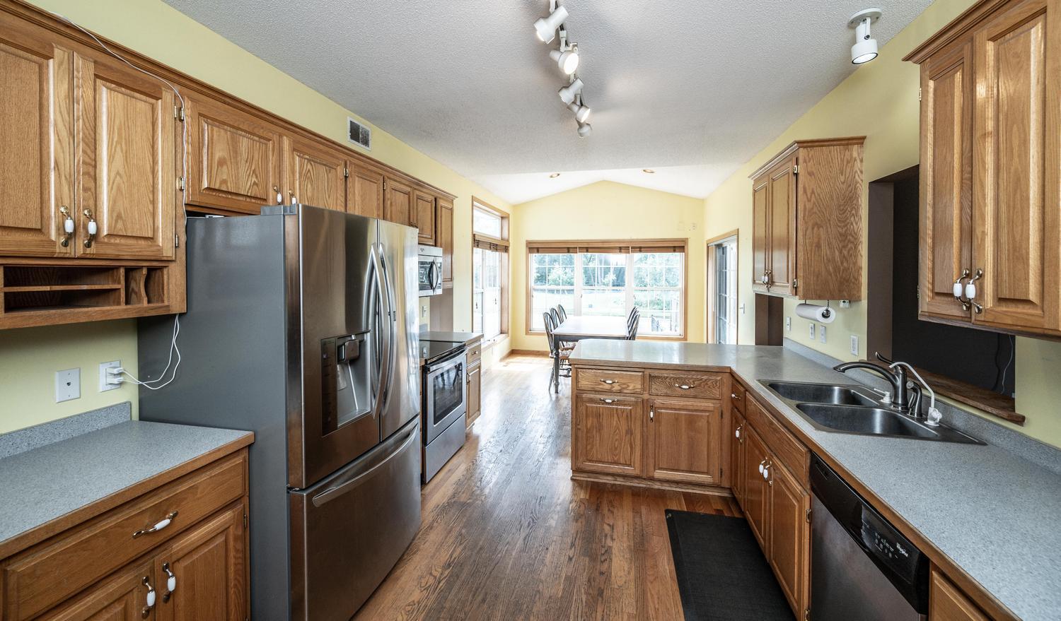 main property photo 18