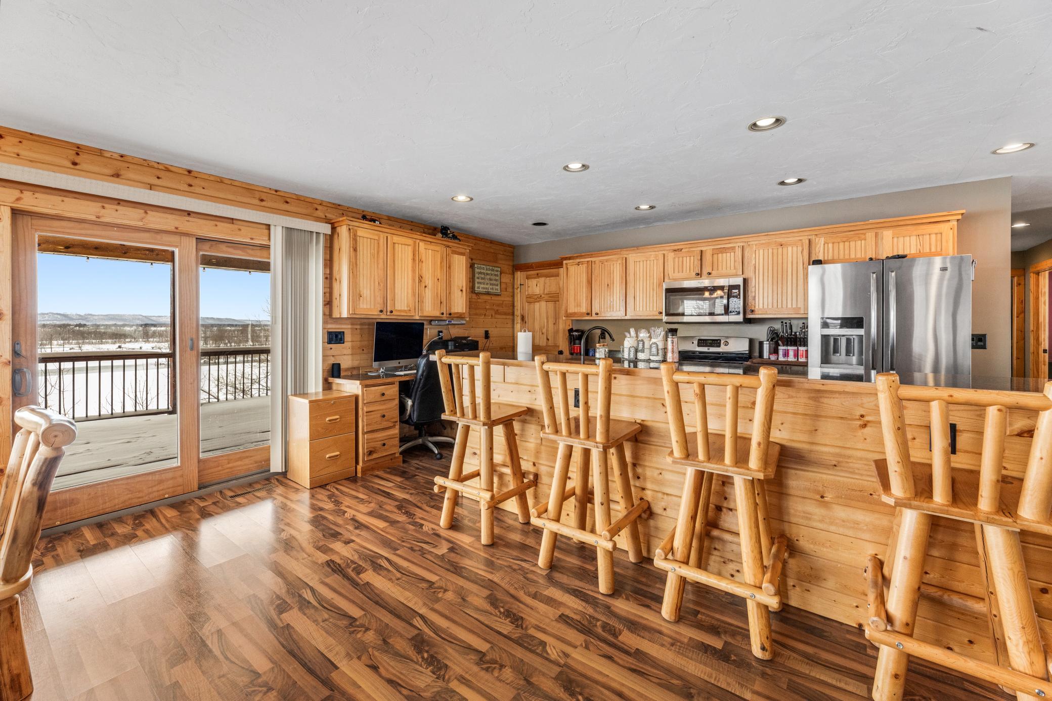 main property photo 5