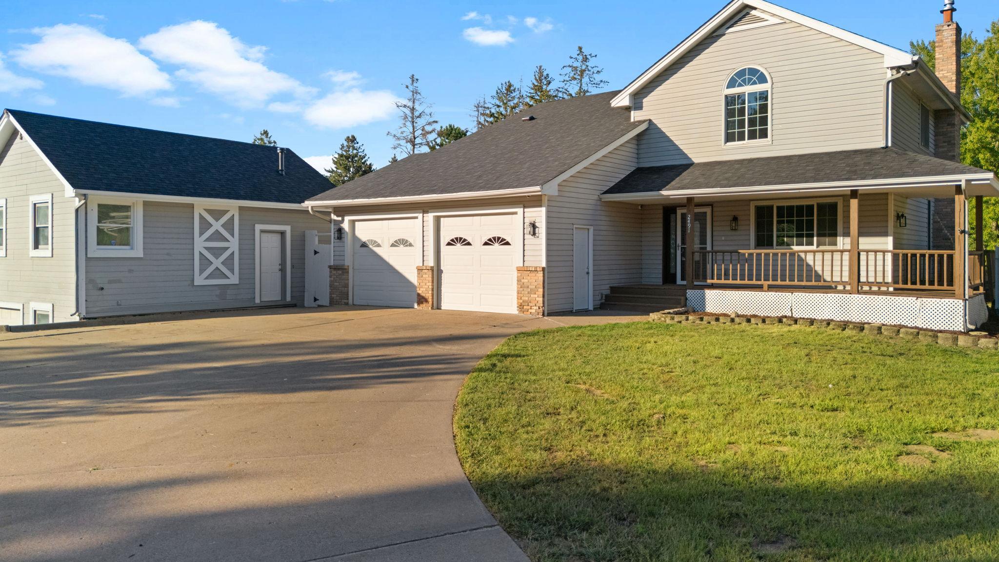 main property photo 1