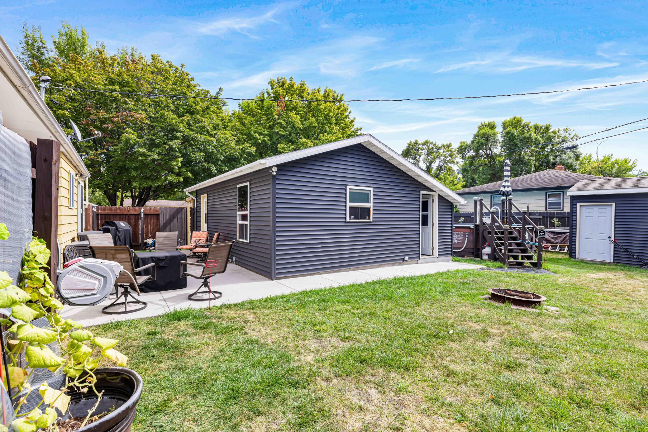 main property photo 38