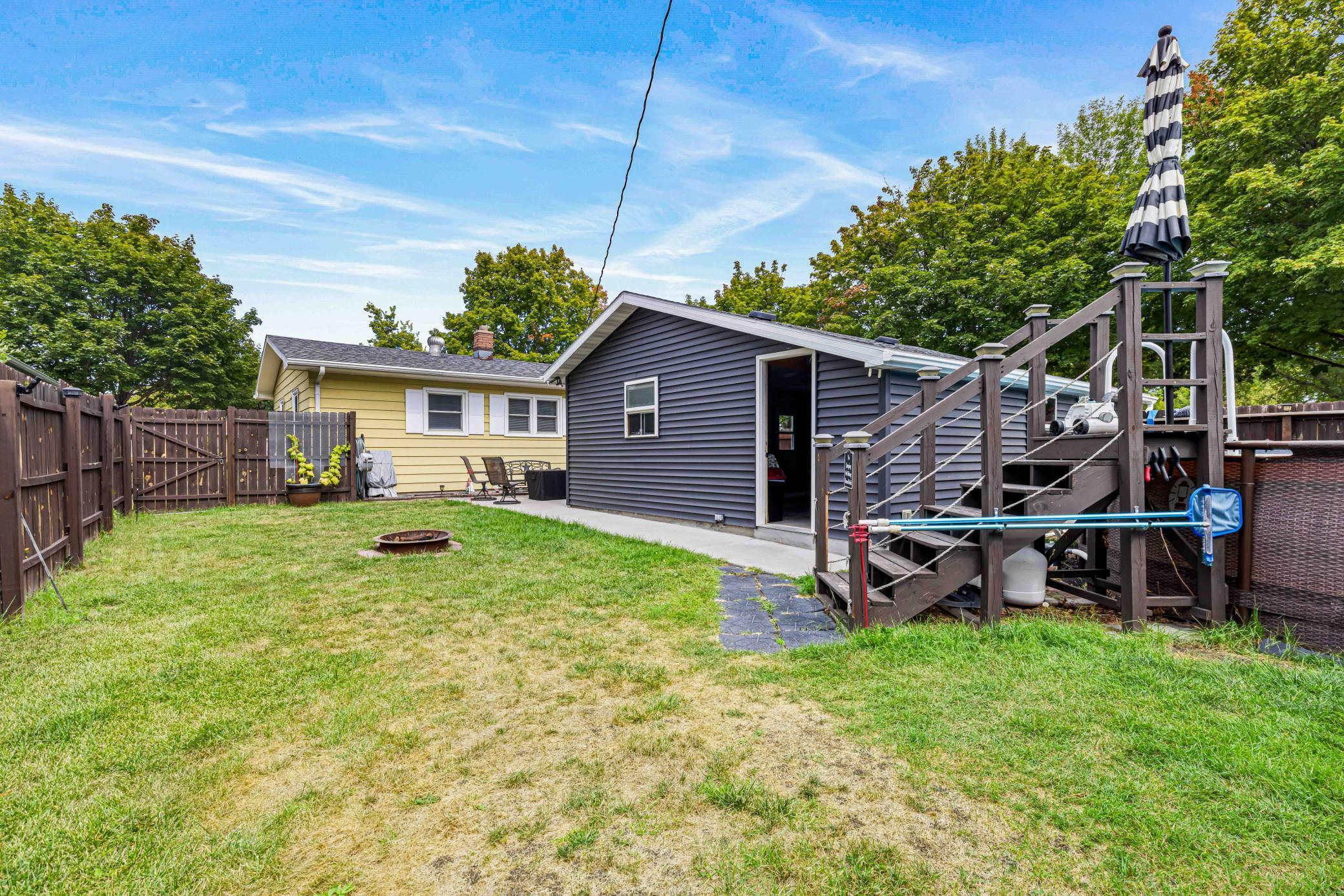 main property photo 41