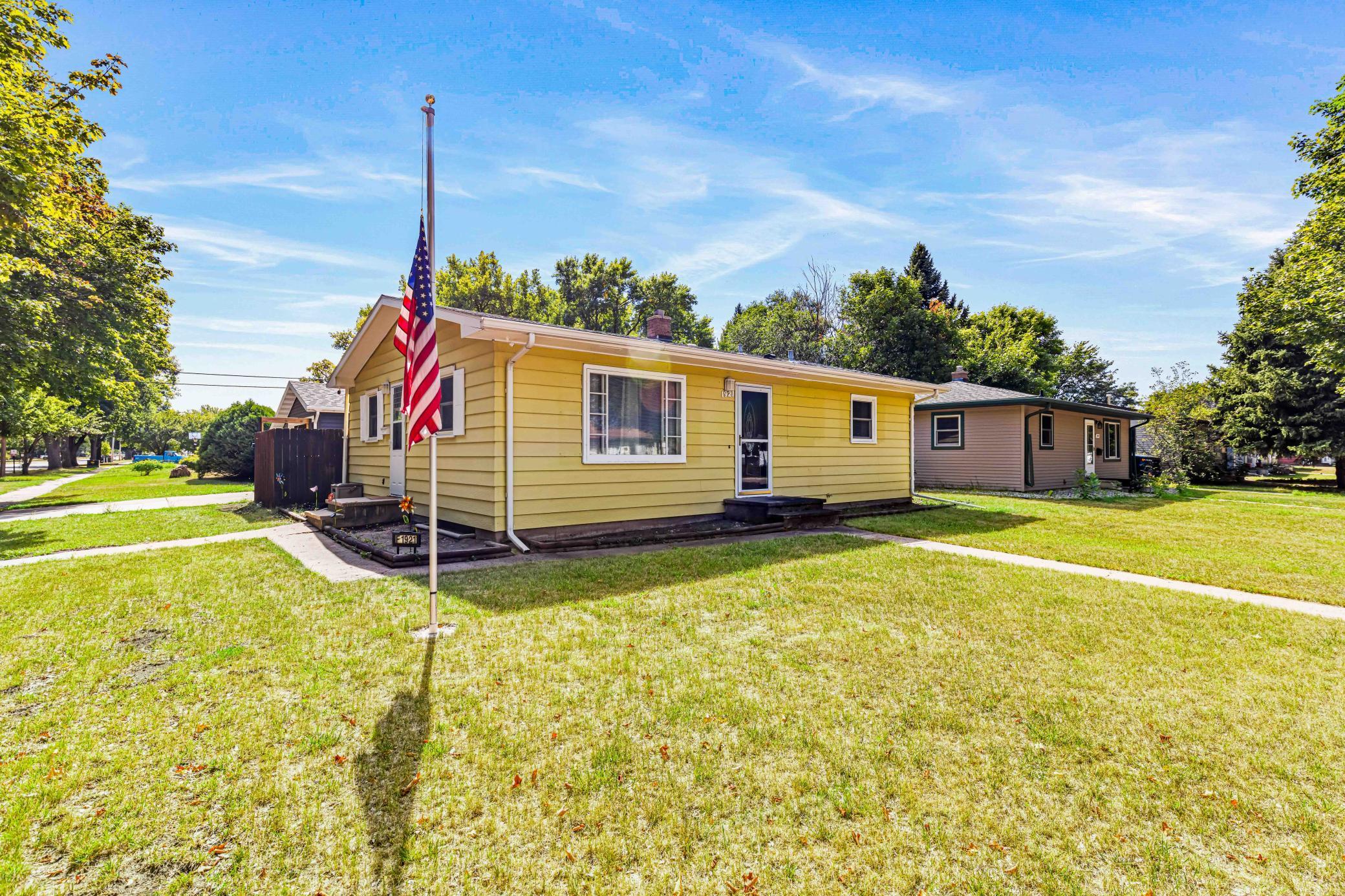 main property photo 7
