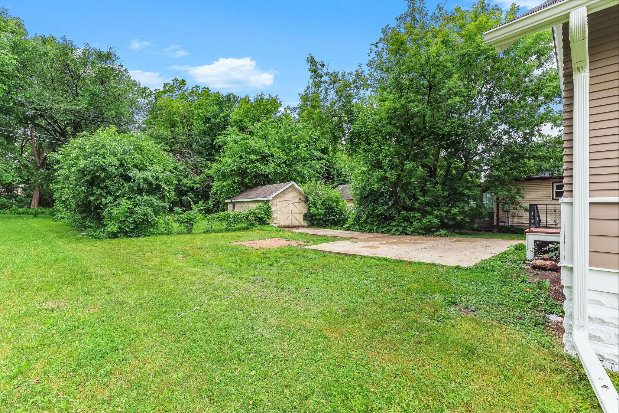 main property photo 20