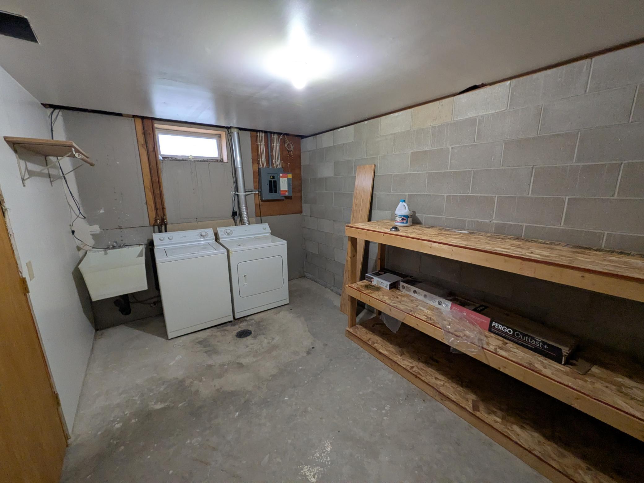 main property photo 14