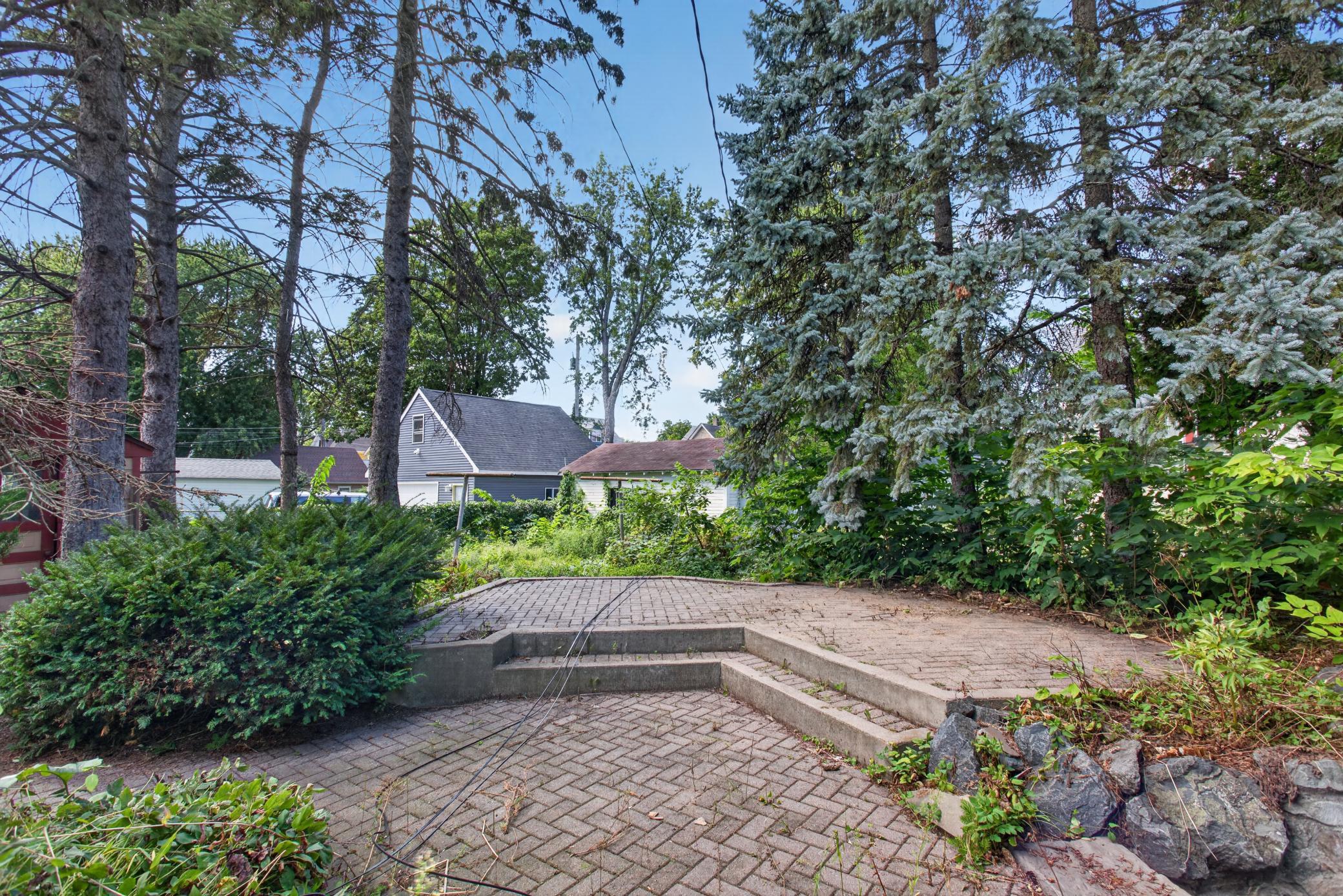 main property photo 10