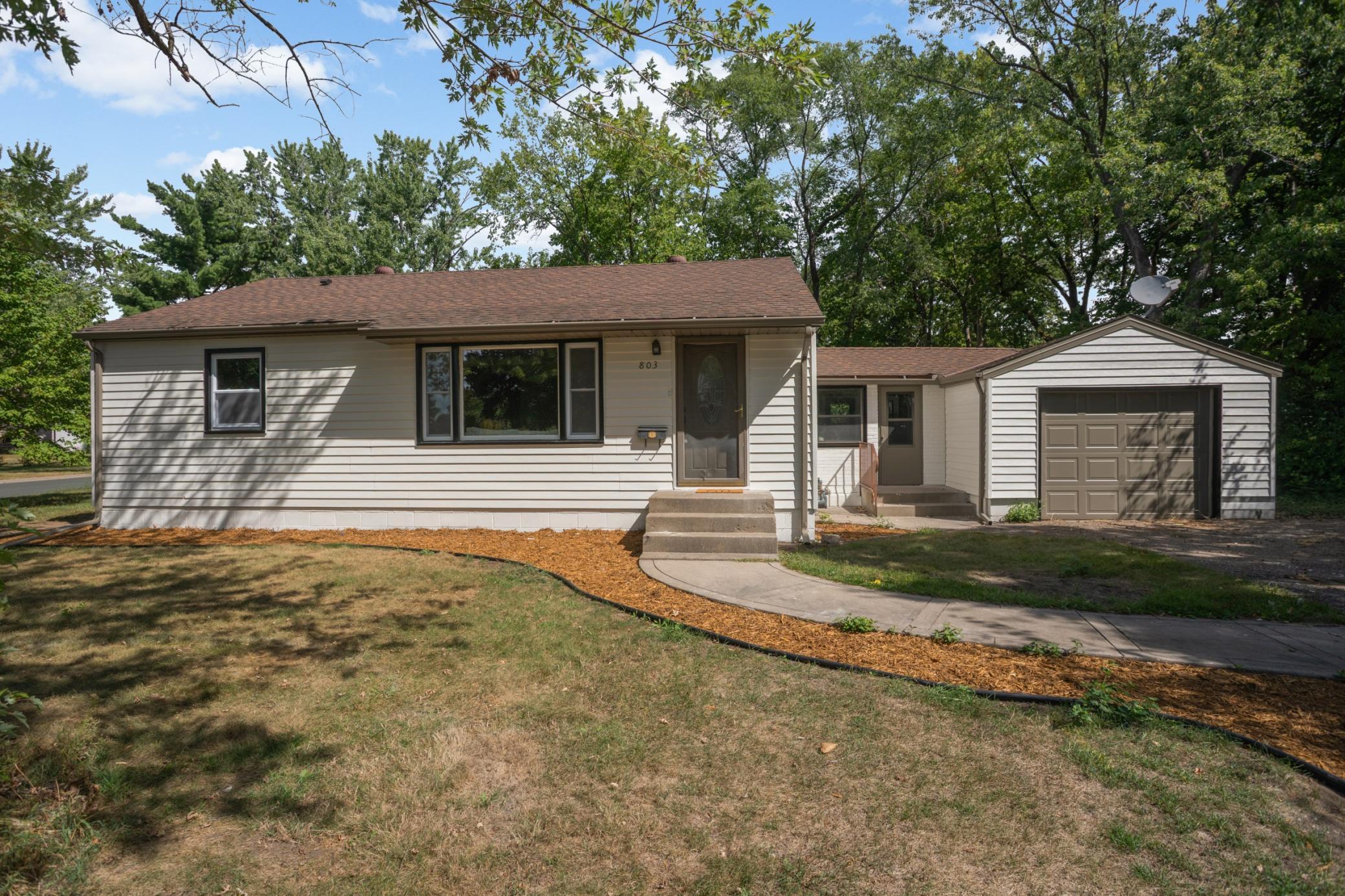 main property photo 0