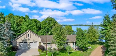 image of property with 3 Bed | 2 Bath | 1,822 Sqft