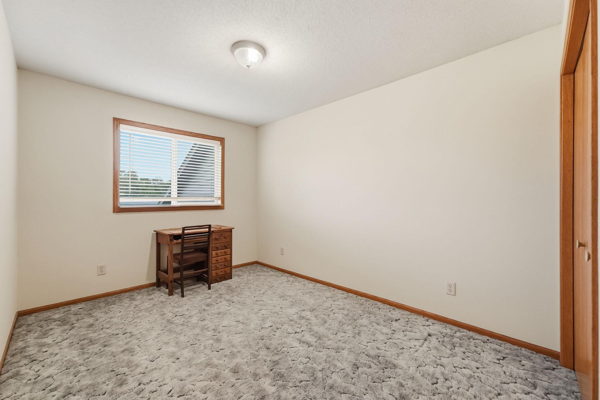 property viewer photo 19