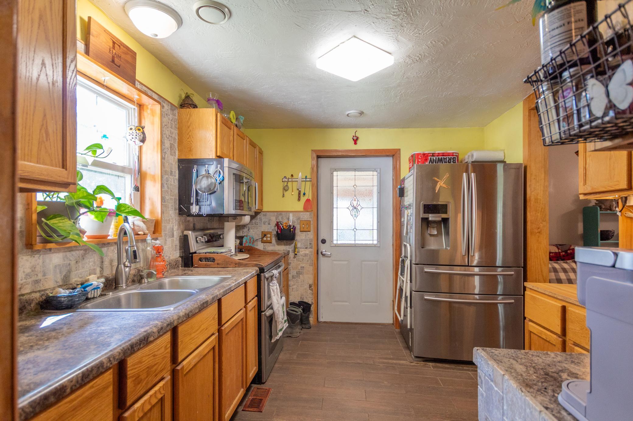 main property photo 8