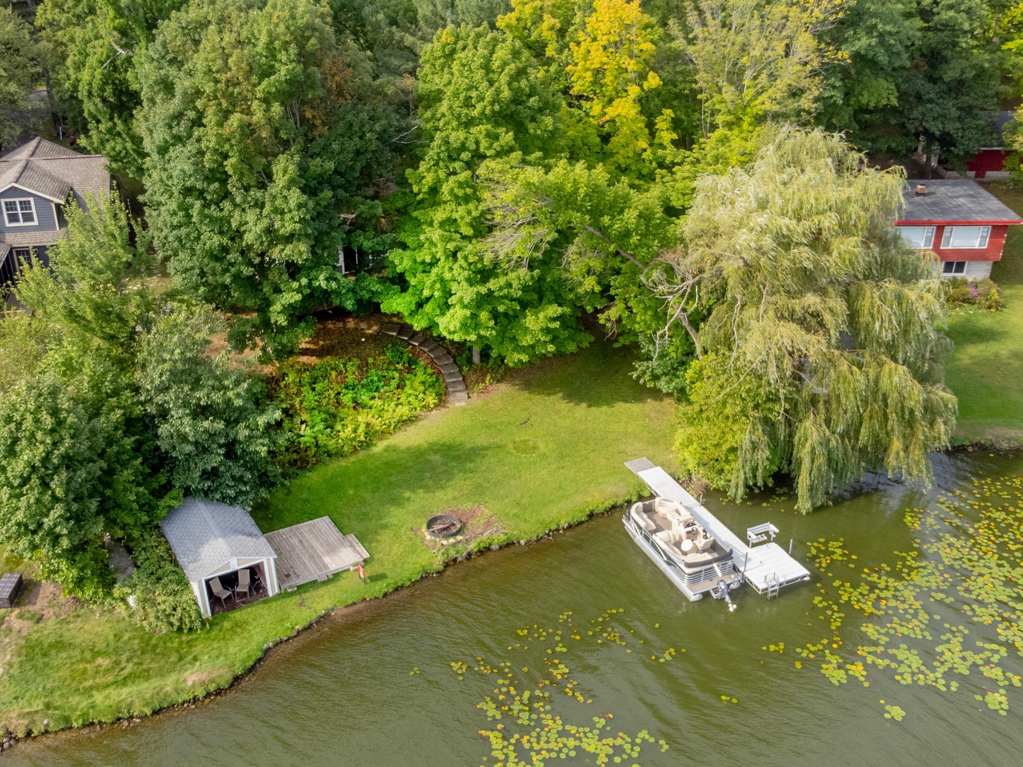main property photo 6