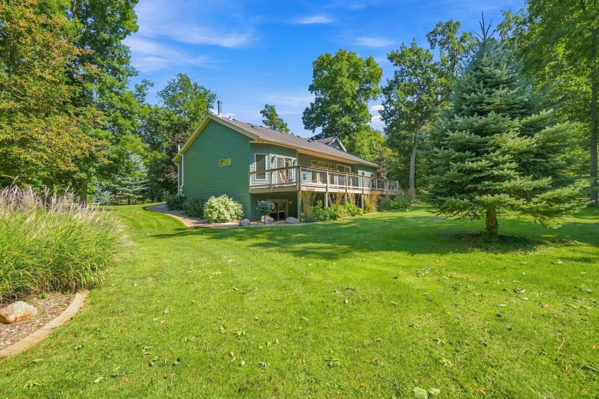 main property photo 40