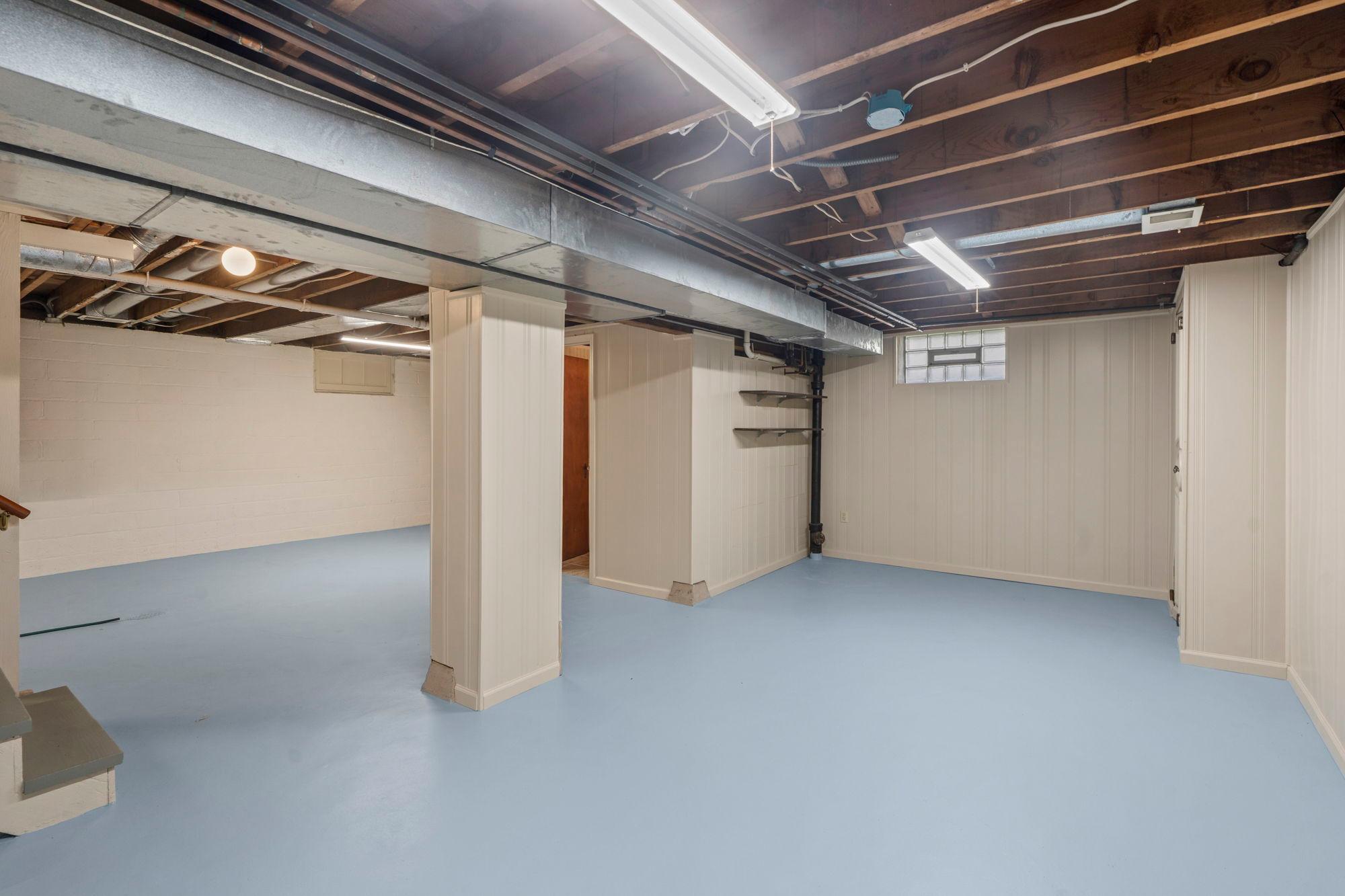 main property photo 49