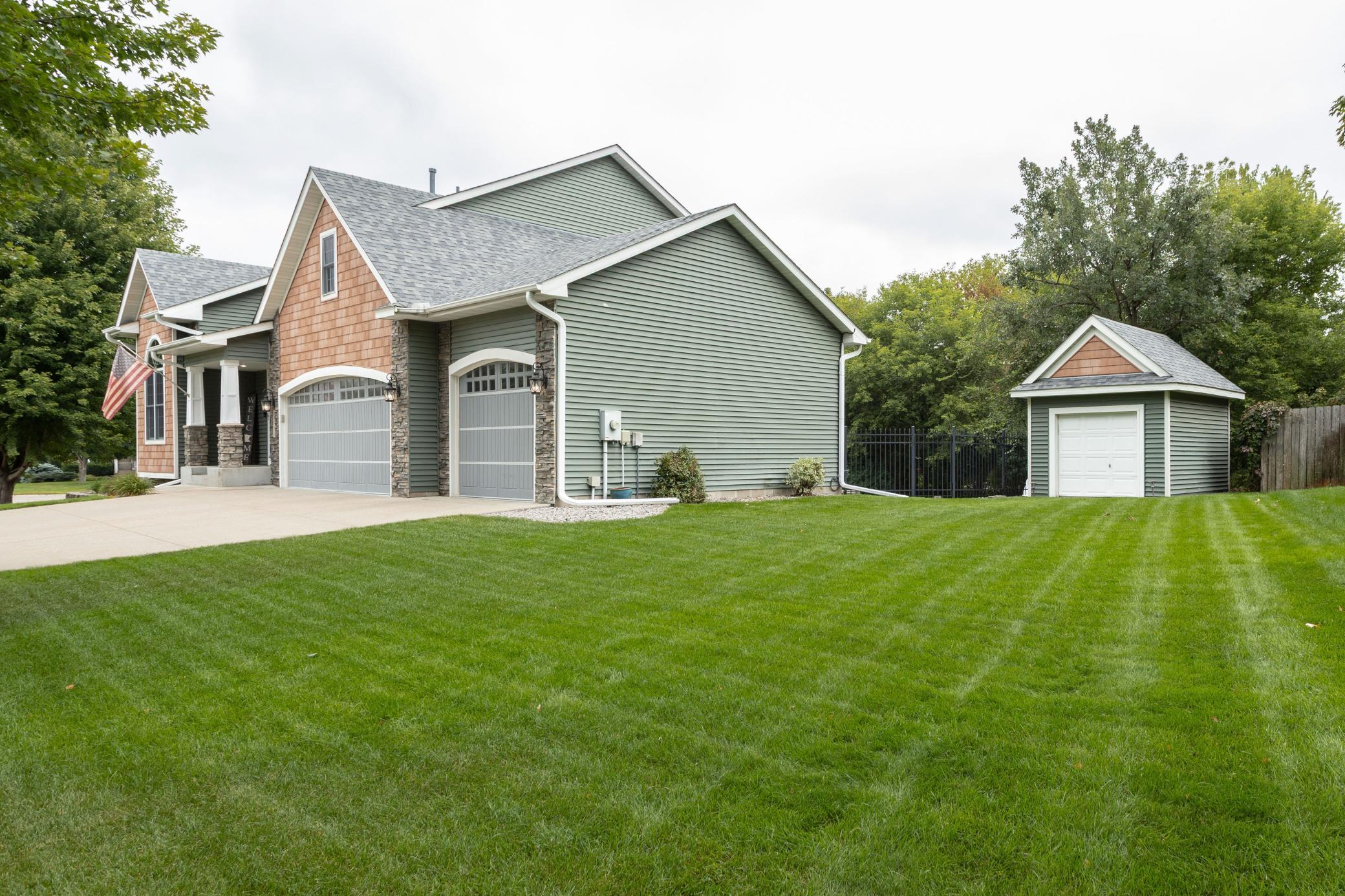 main property photo 4