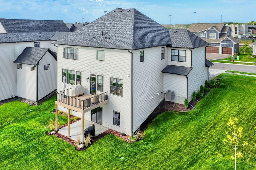 main property photo 45