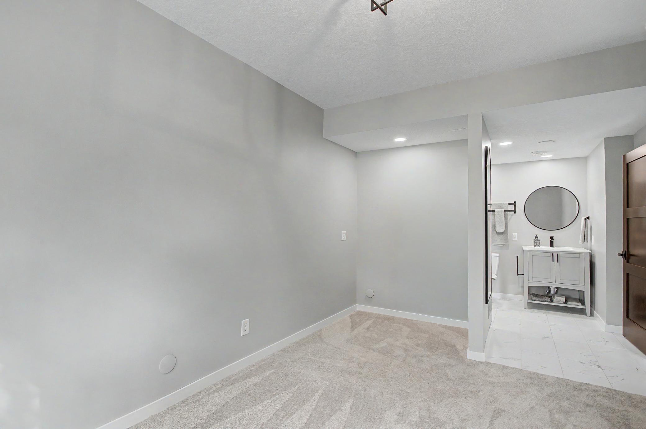 main property photo 75