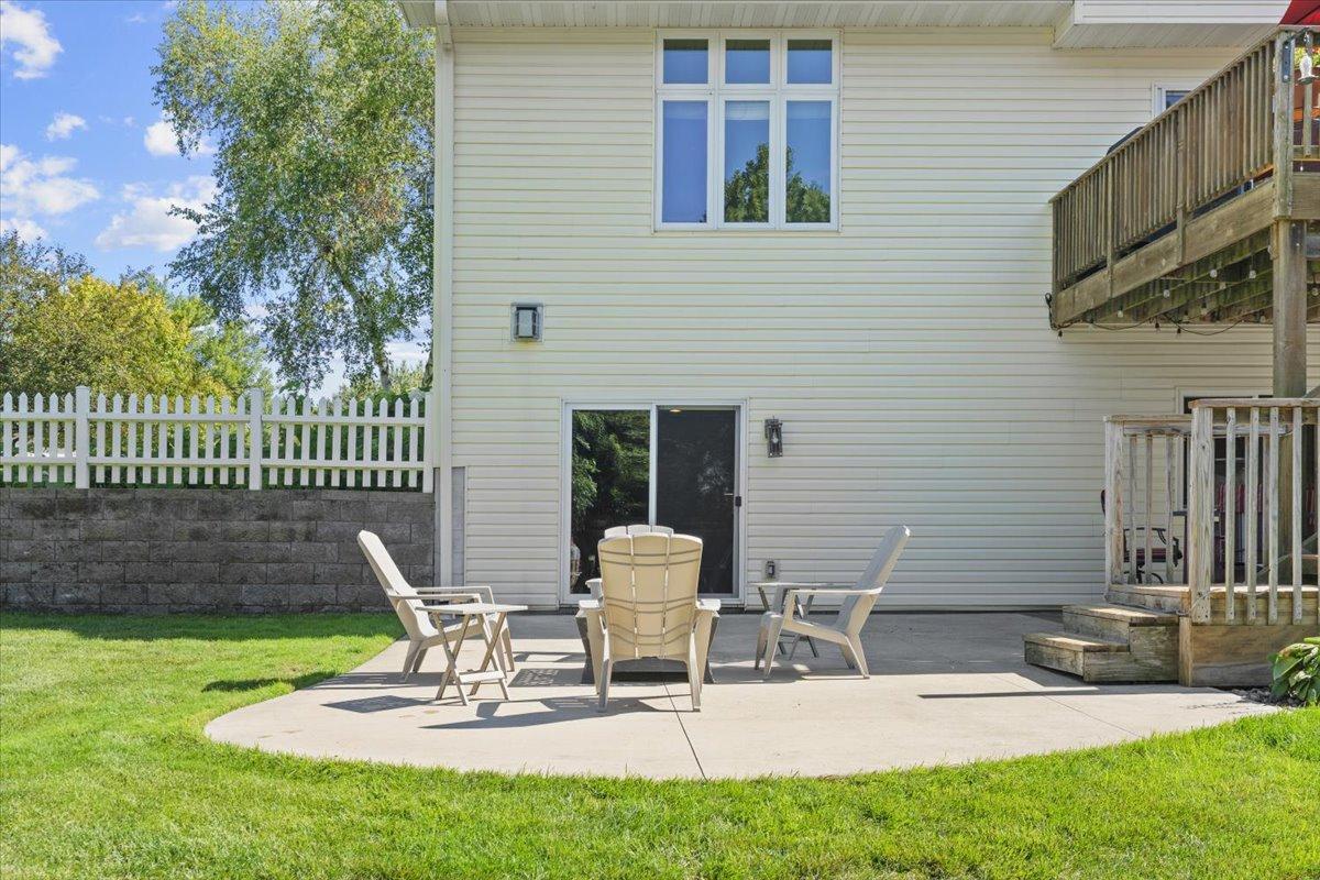 main property photo 44