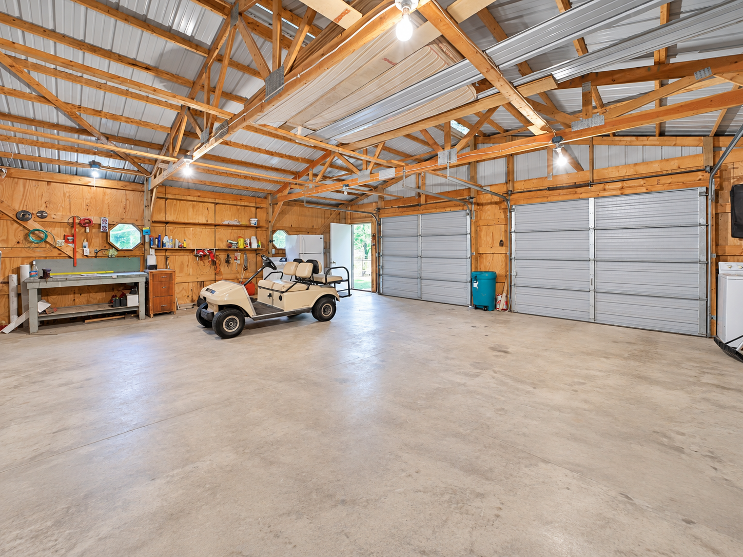 main property photo 17