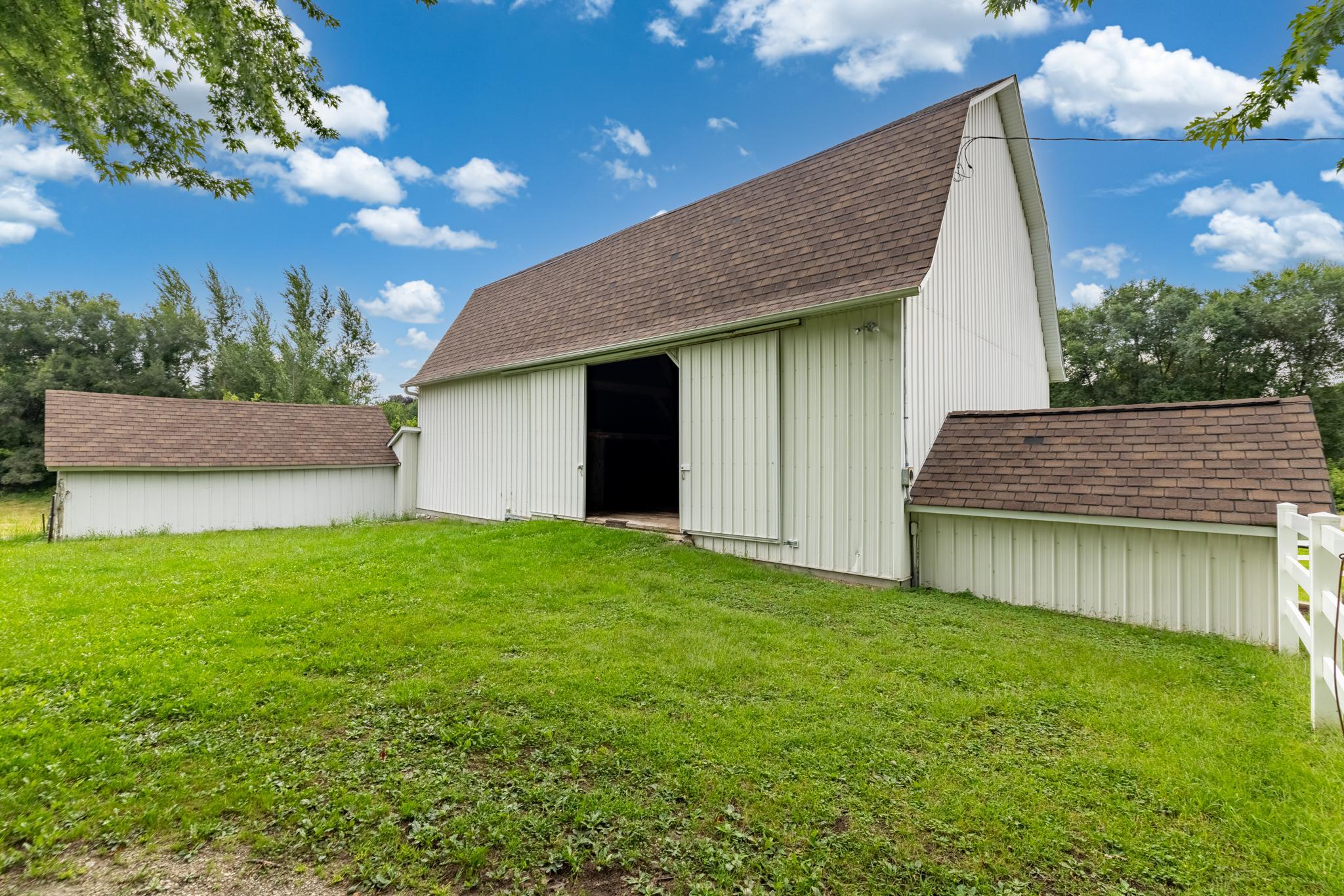 main property photo 39