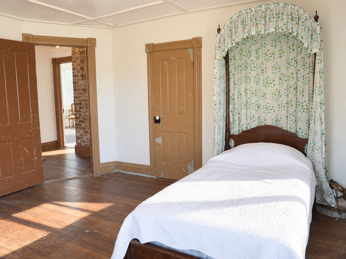 main property photo 14