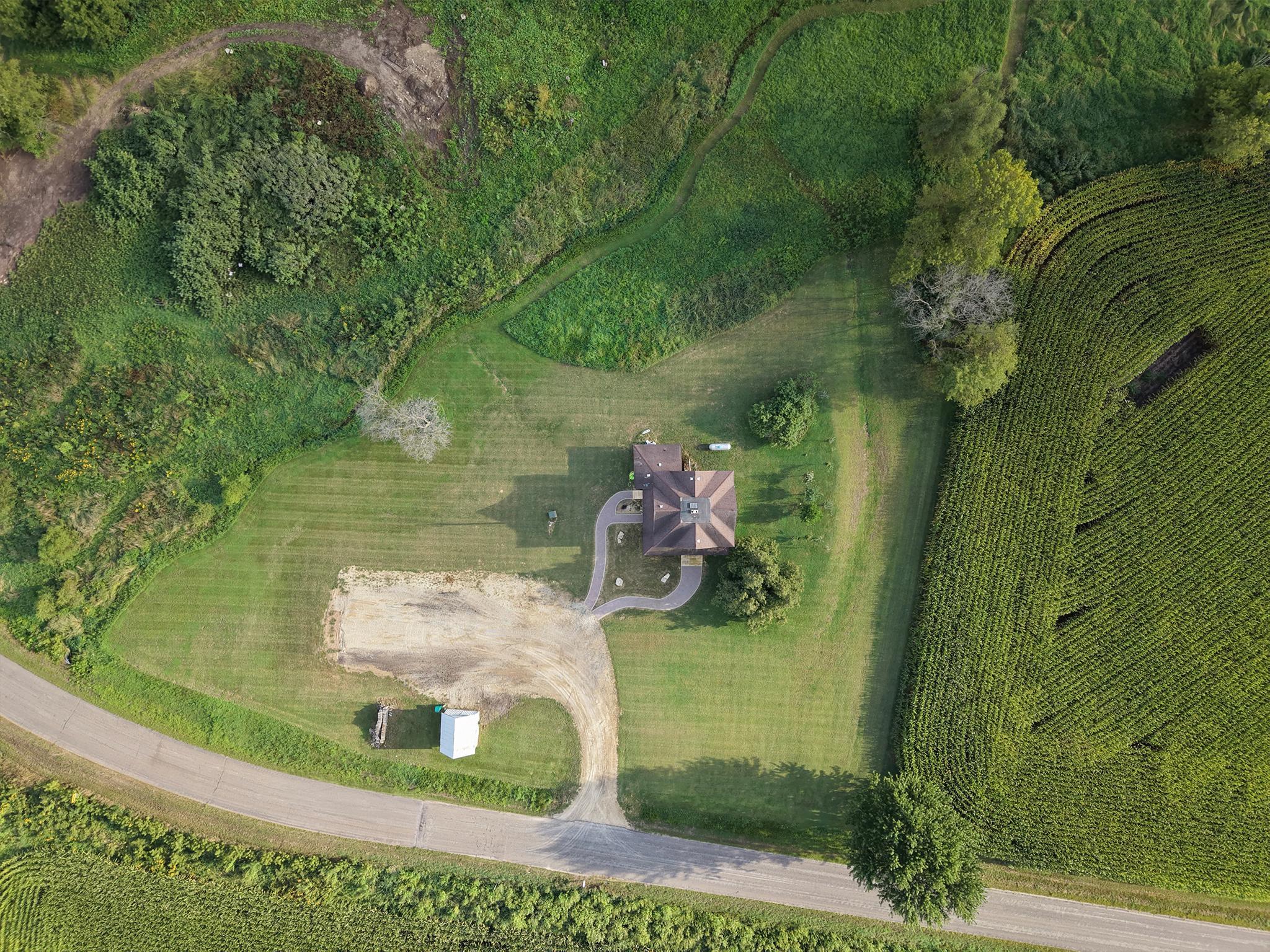 main property photo 30