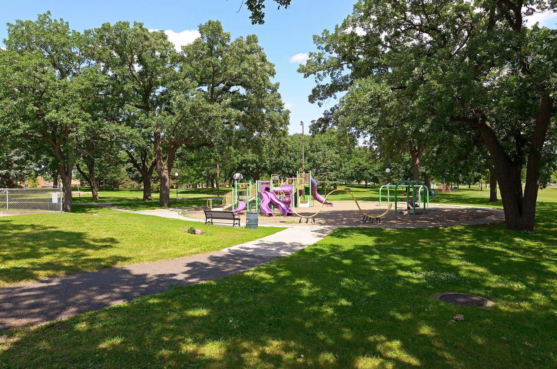 main property photo 25