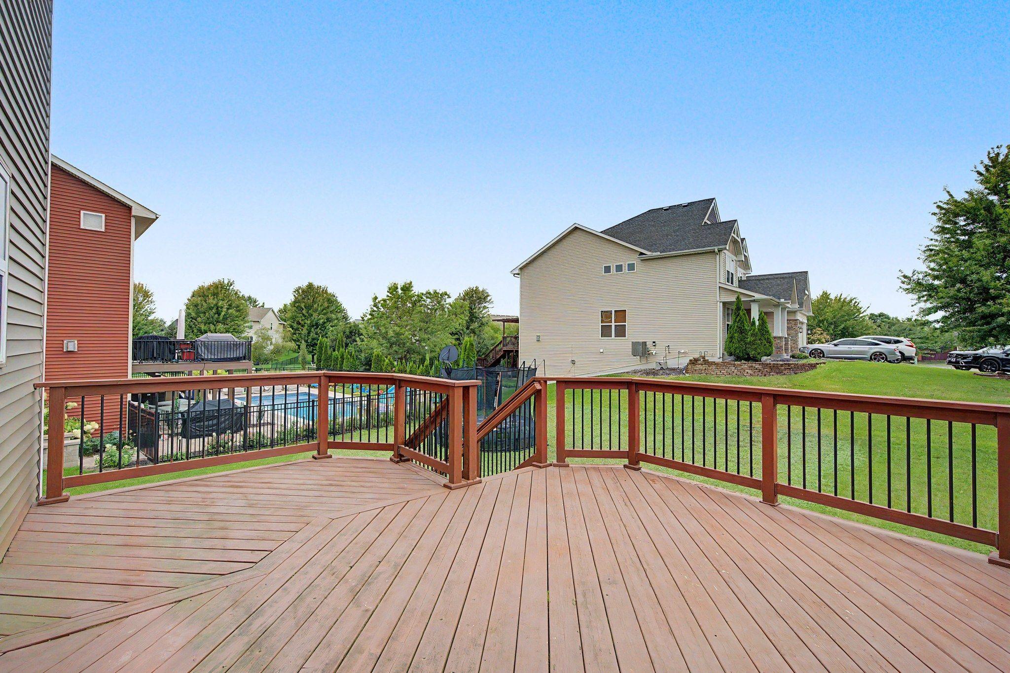 main property photo 15