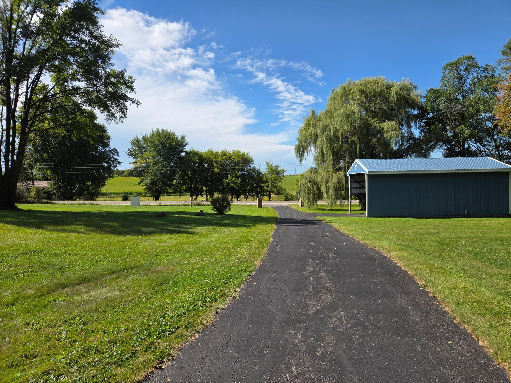 main property photo 37