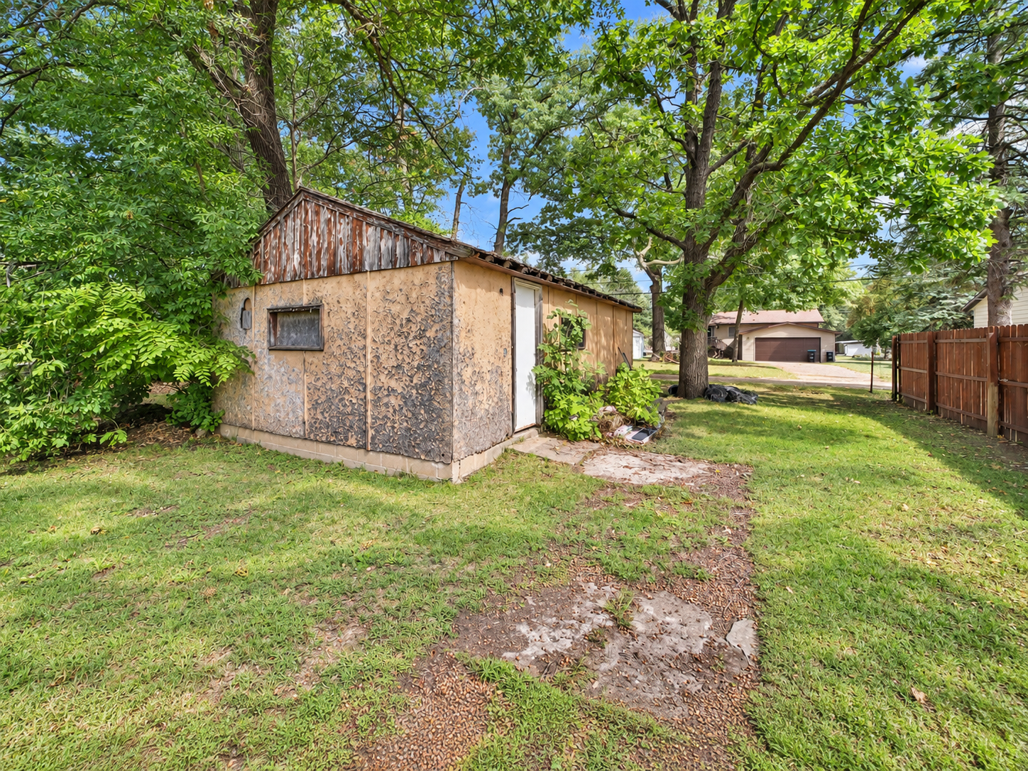 main property photo 22
