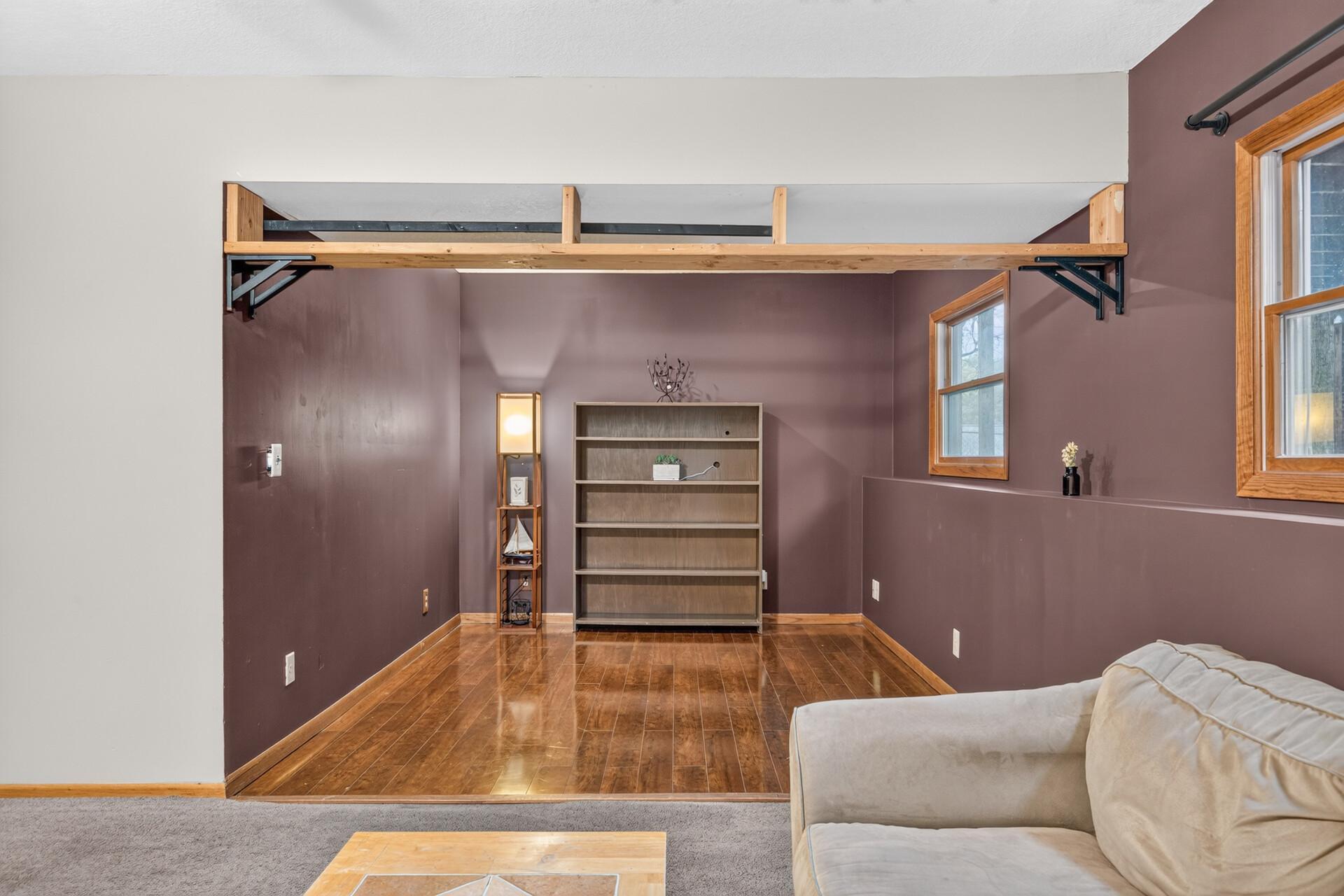 main property photo 17