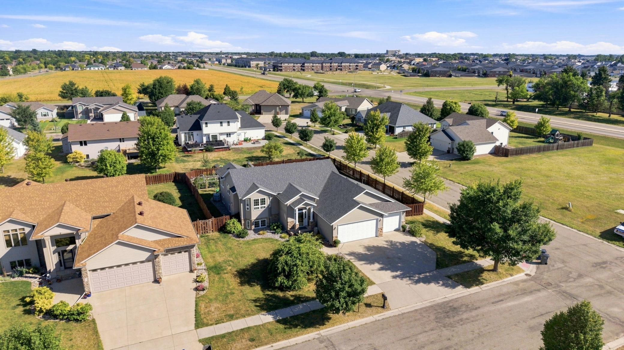 main property photo 29