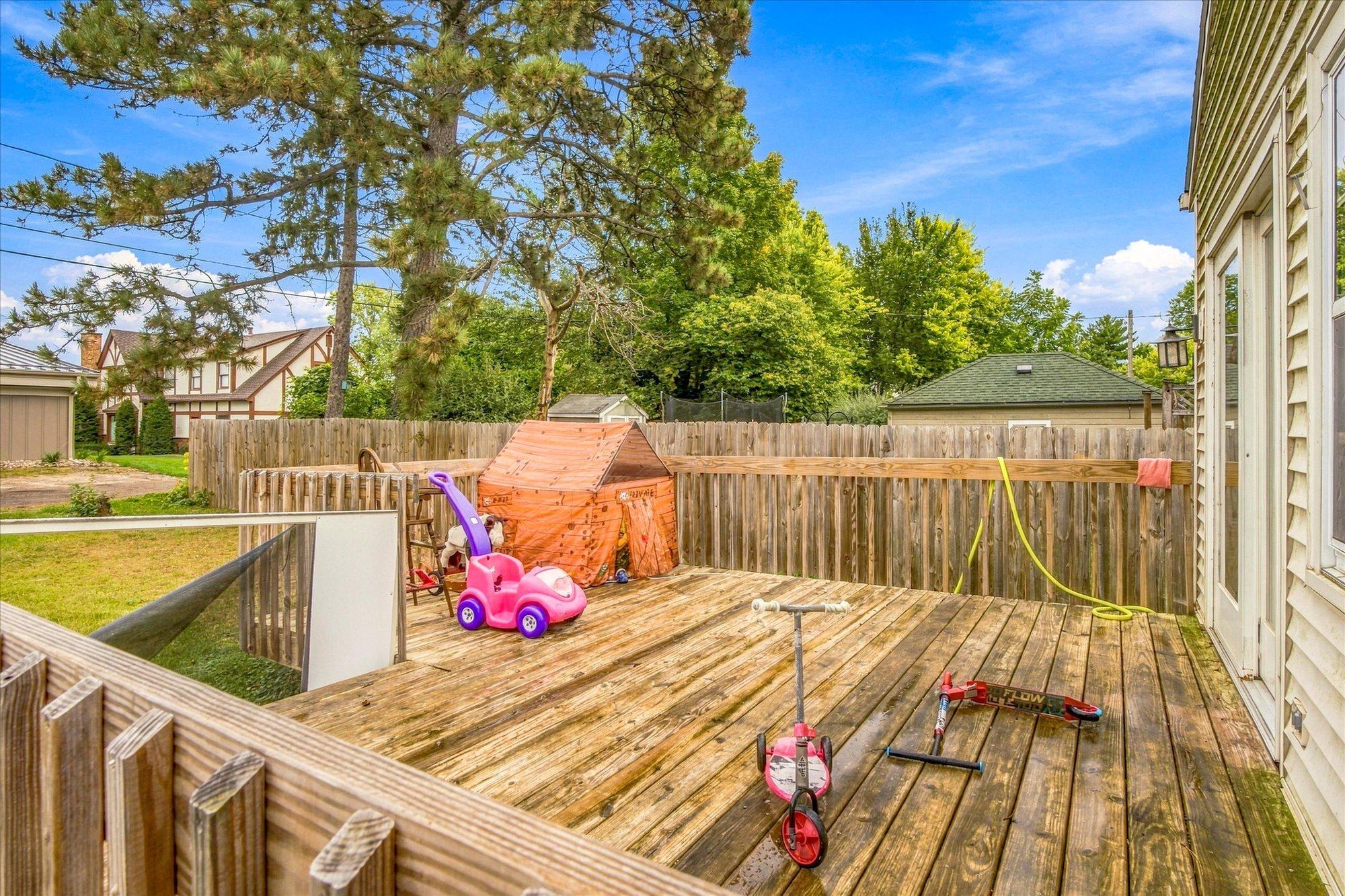 main property photo 31