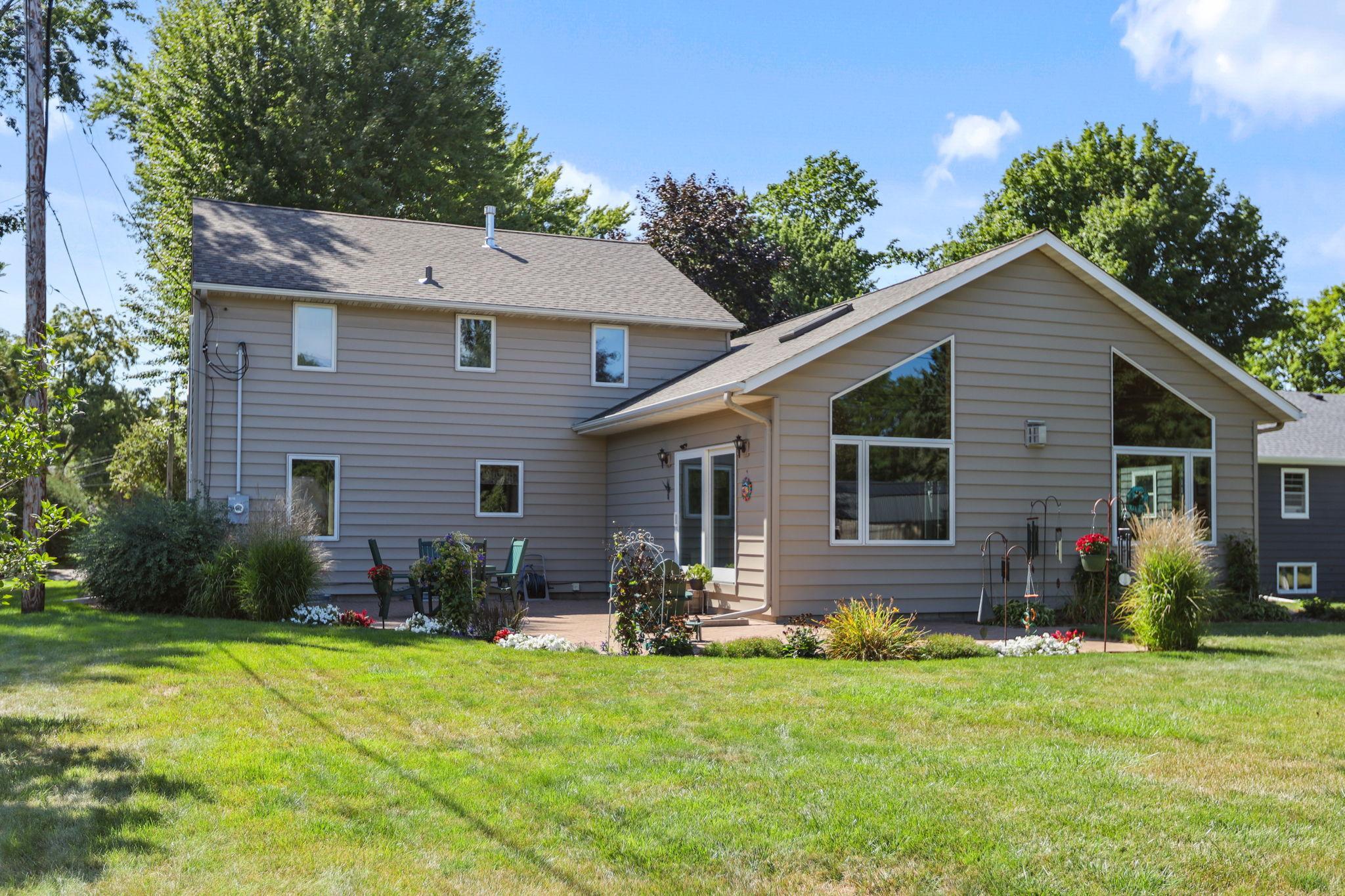 main property photo 45