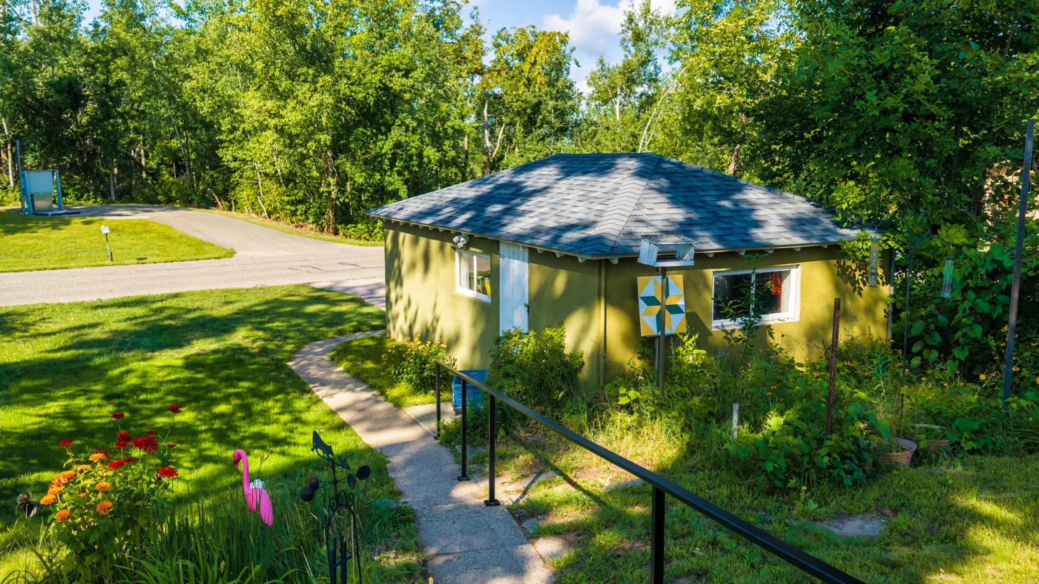 main property photo 37