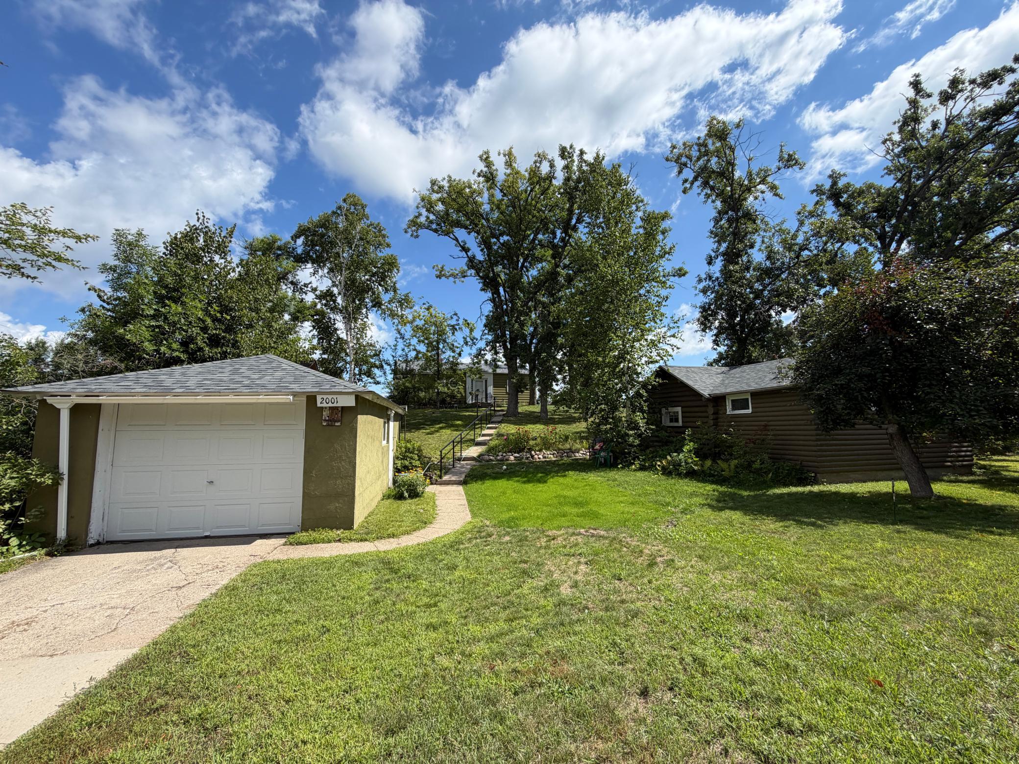 main property photo 38