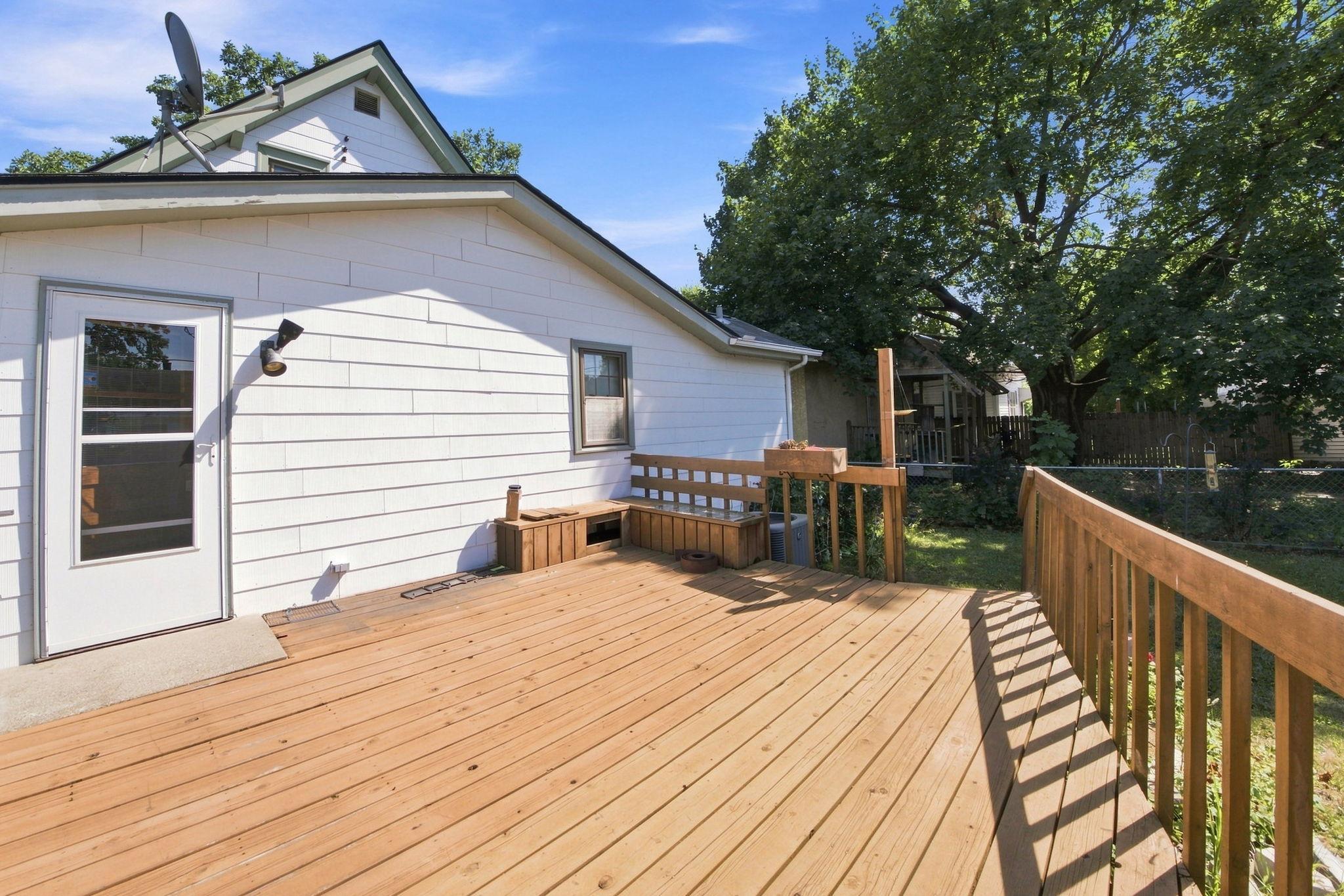 main property photo 22
