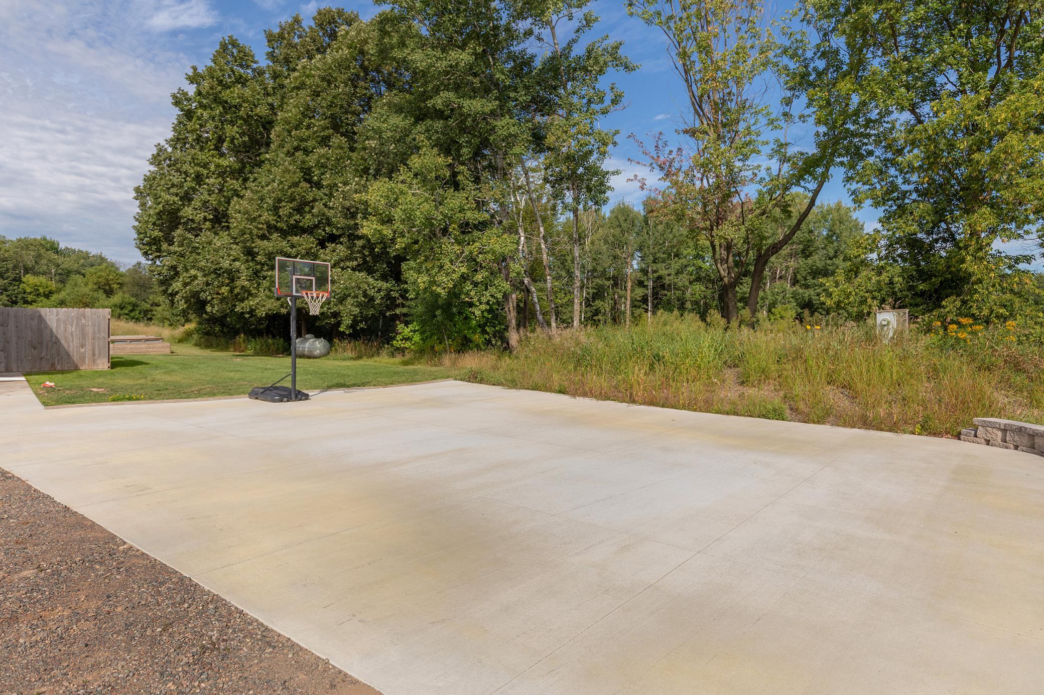 main property photo 49