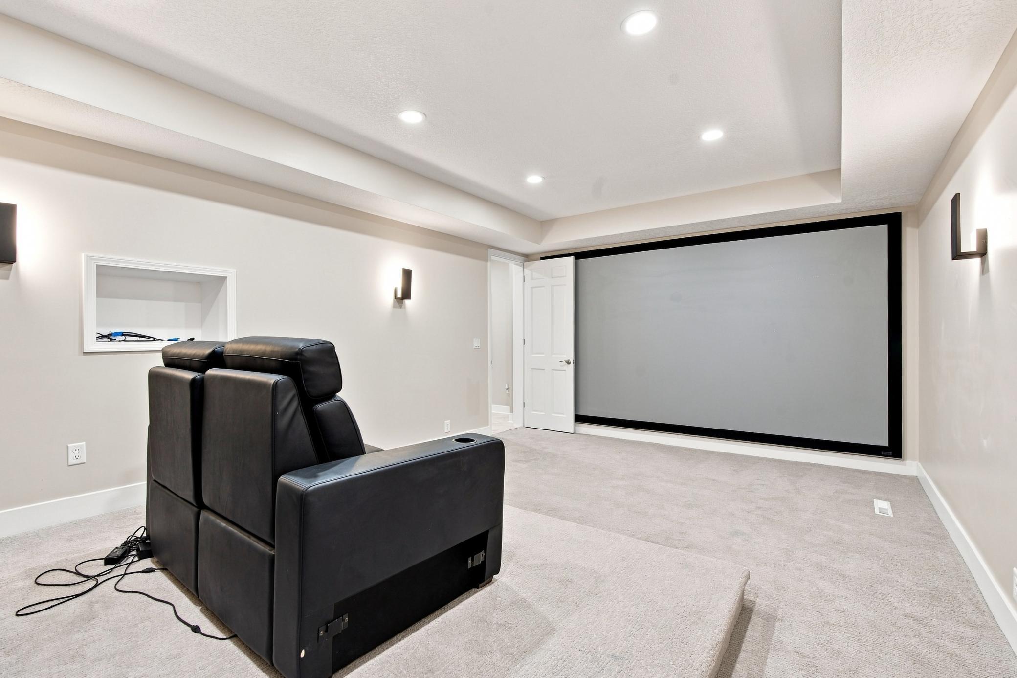 main property photo 74