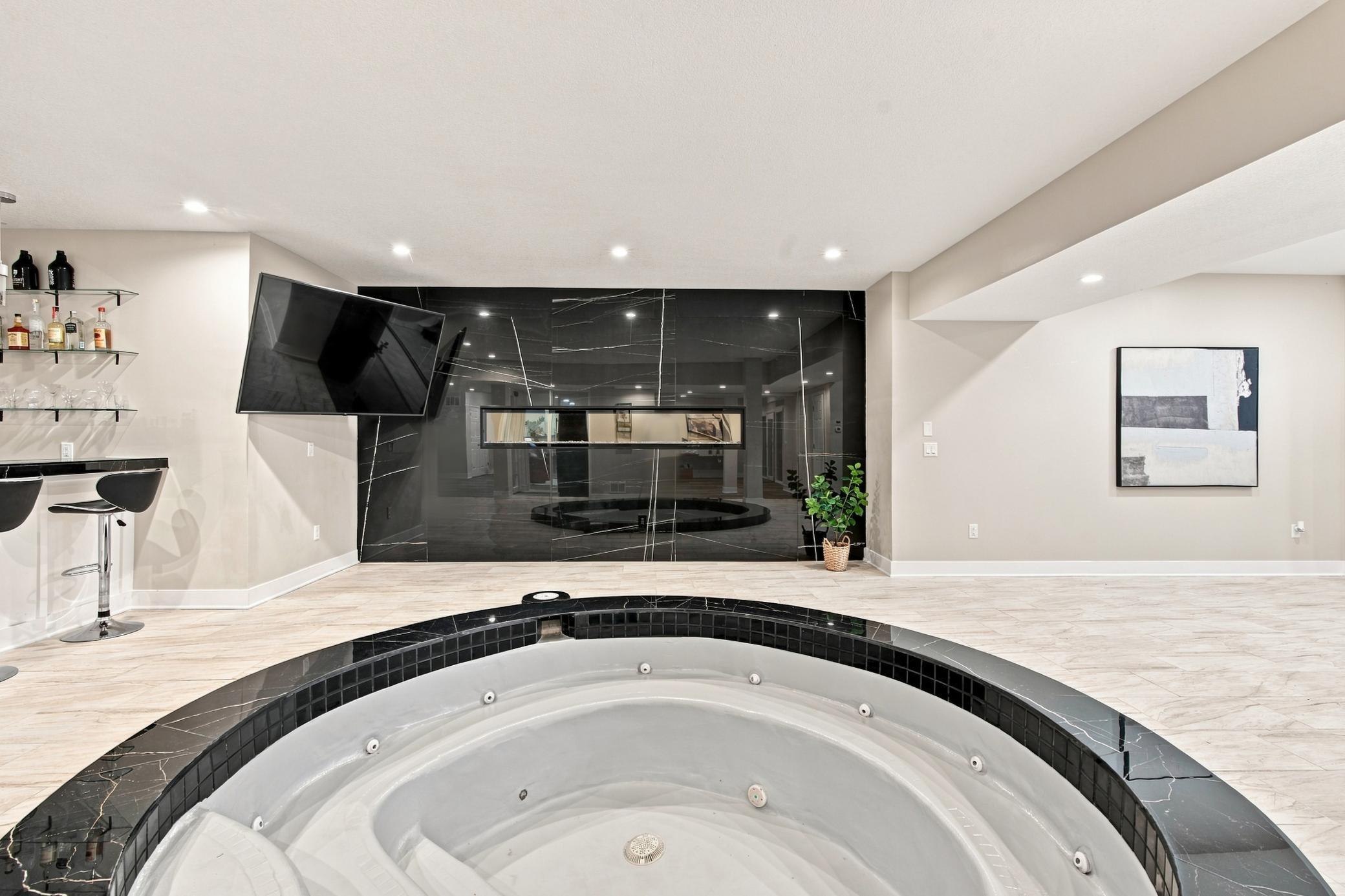 main property photo 81
