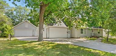 image of property with 5 Bed | 2 Bath | 2,360 Sqft