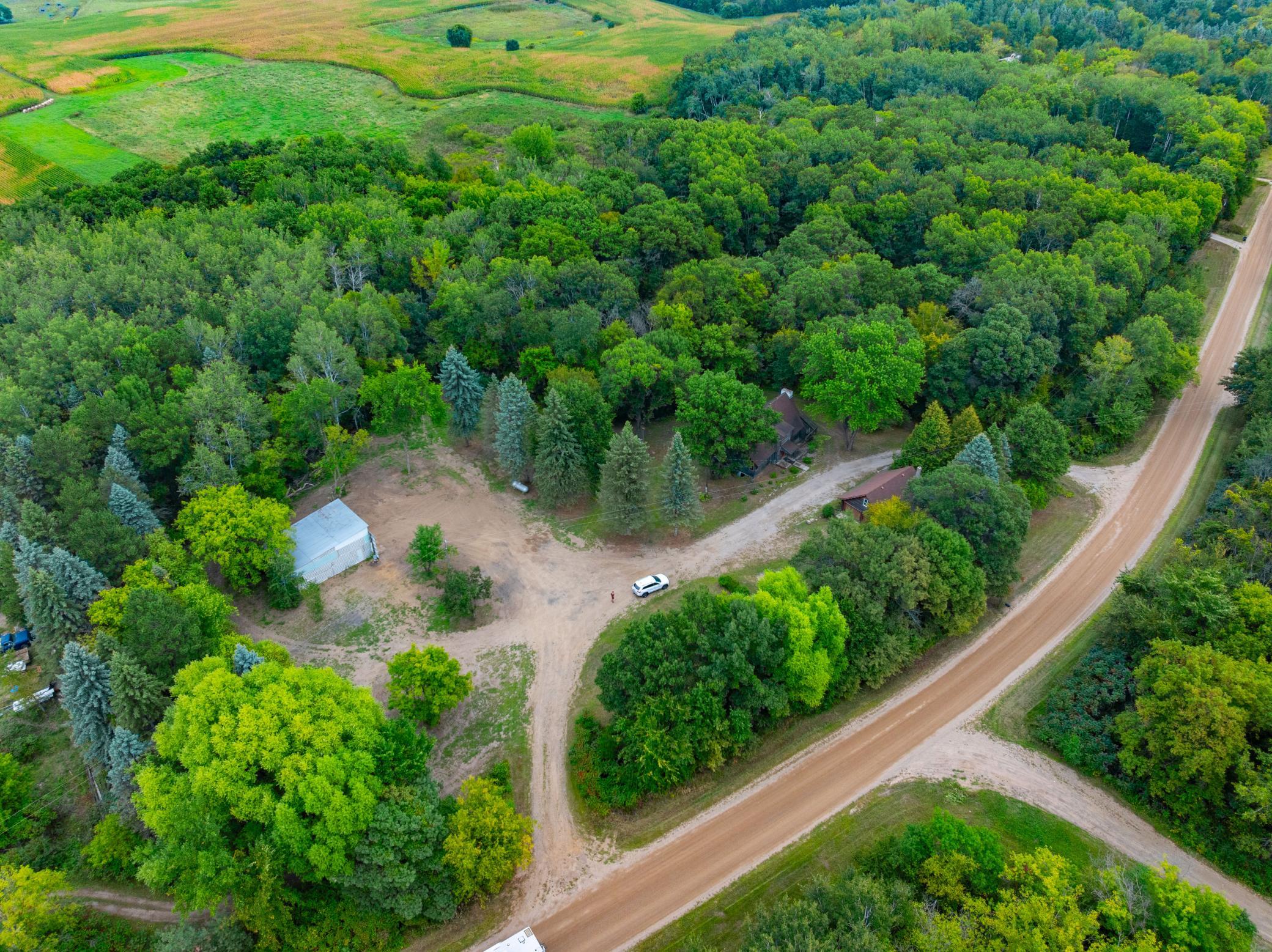 main property photo 31