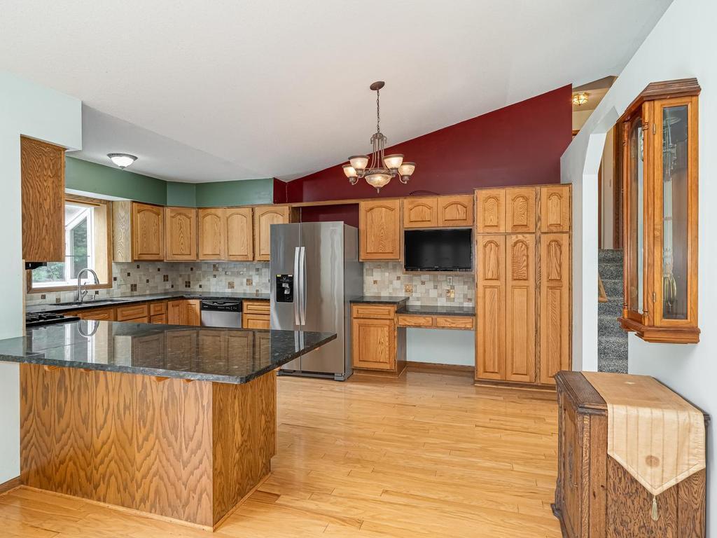 main property photo 8