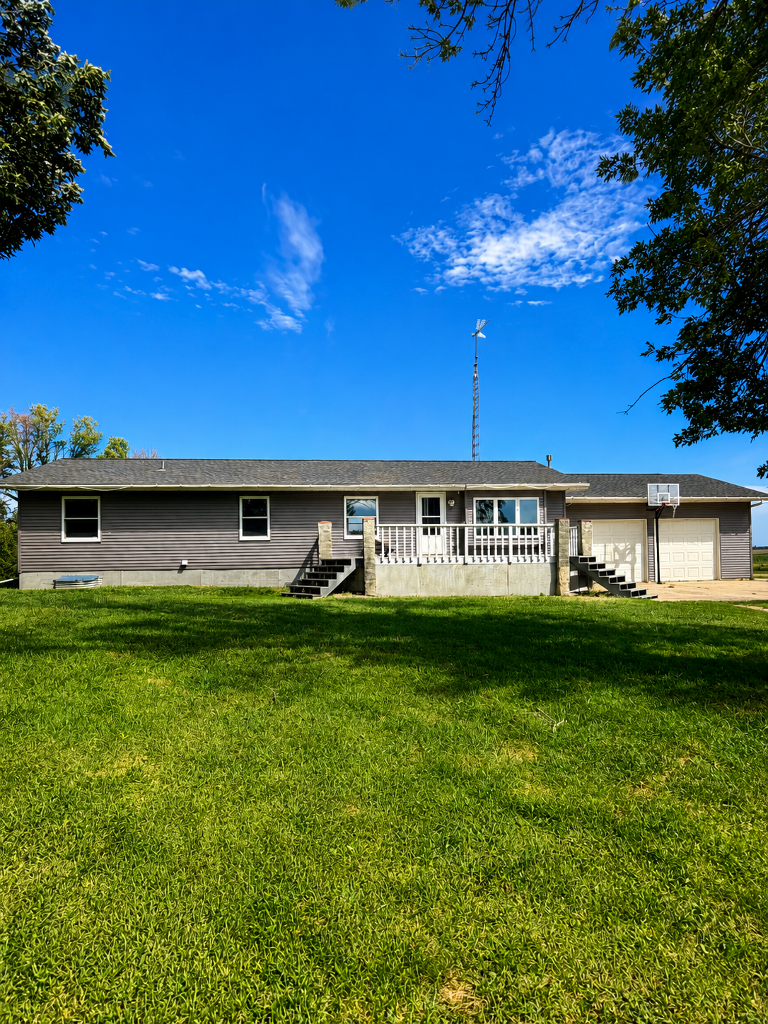 main property photo 28