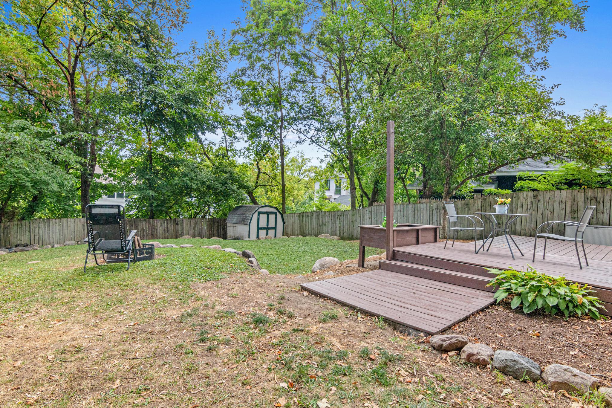 main property photo 22