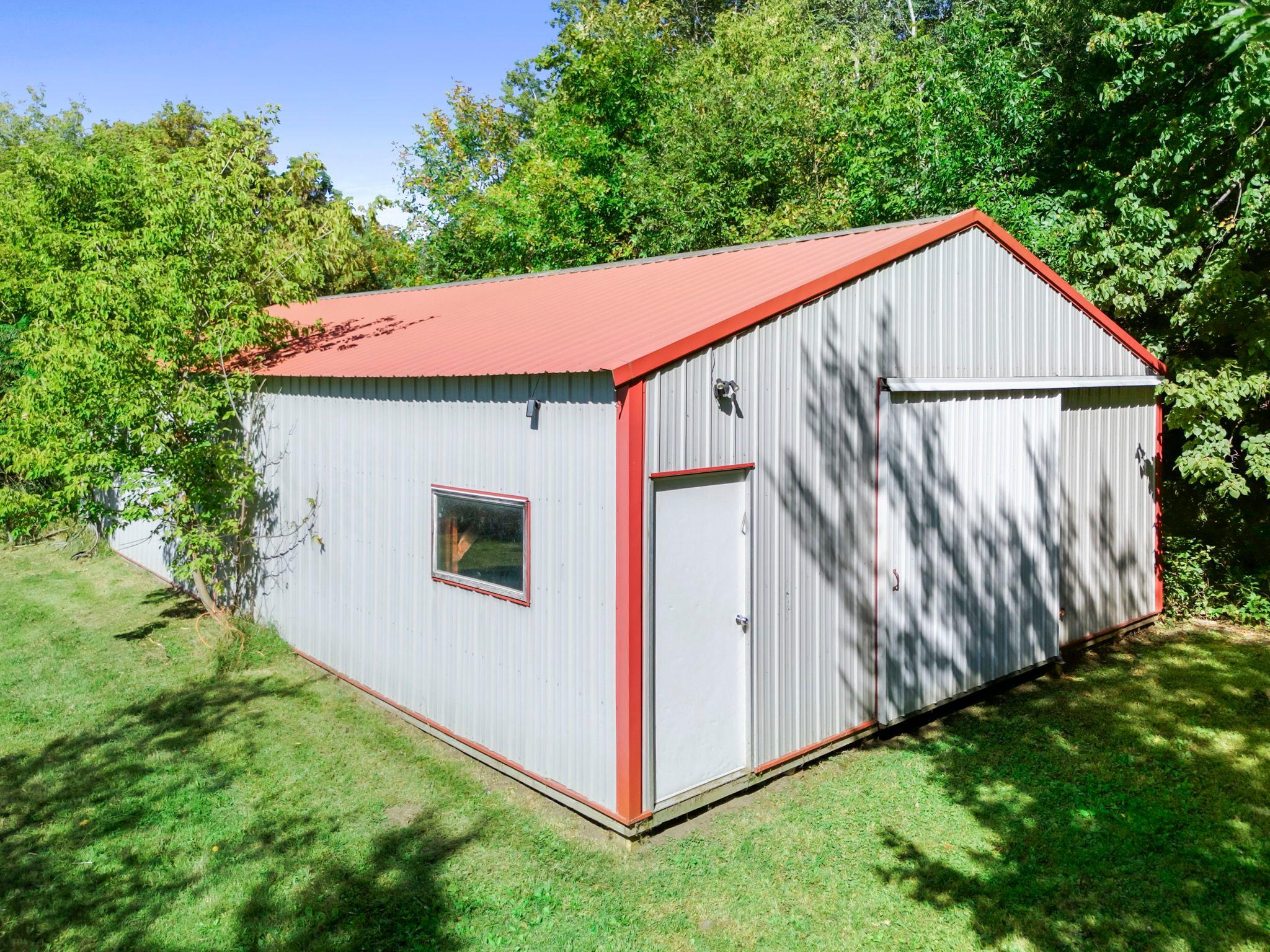 main property photo 47