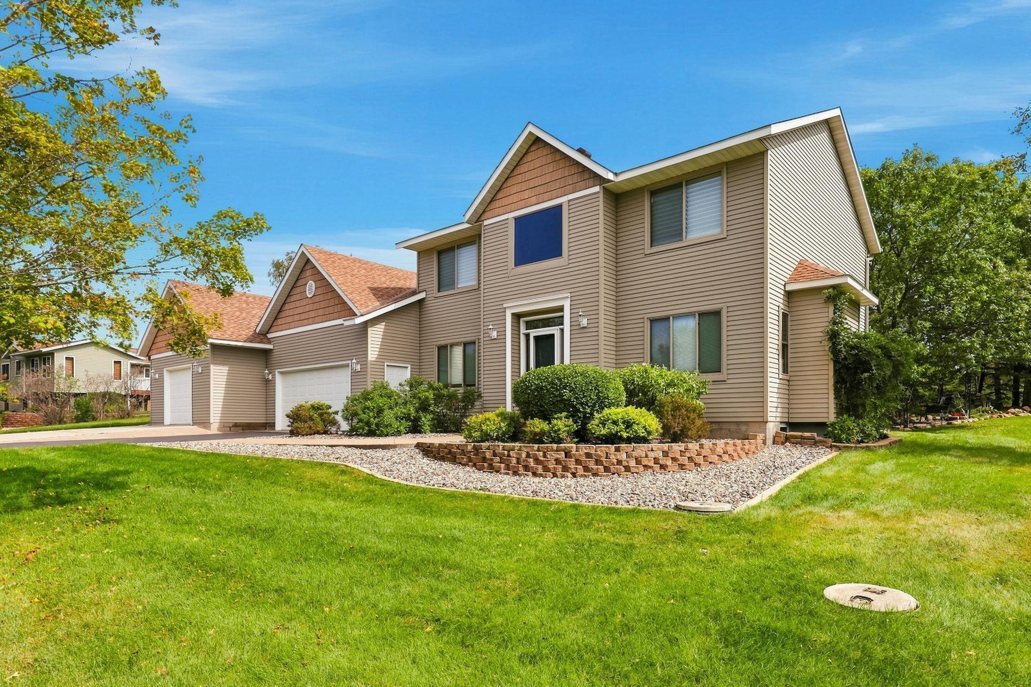 main property photo 0