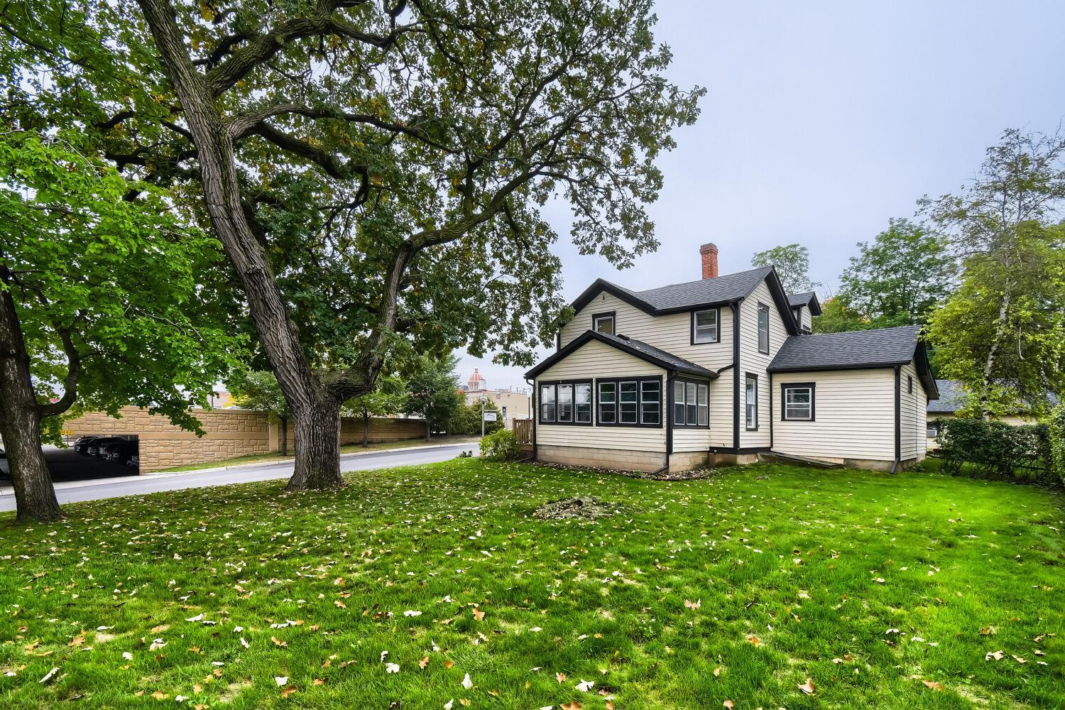 main property photo 30